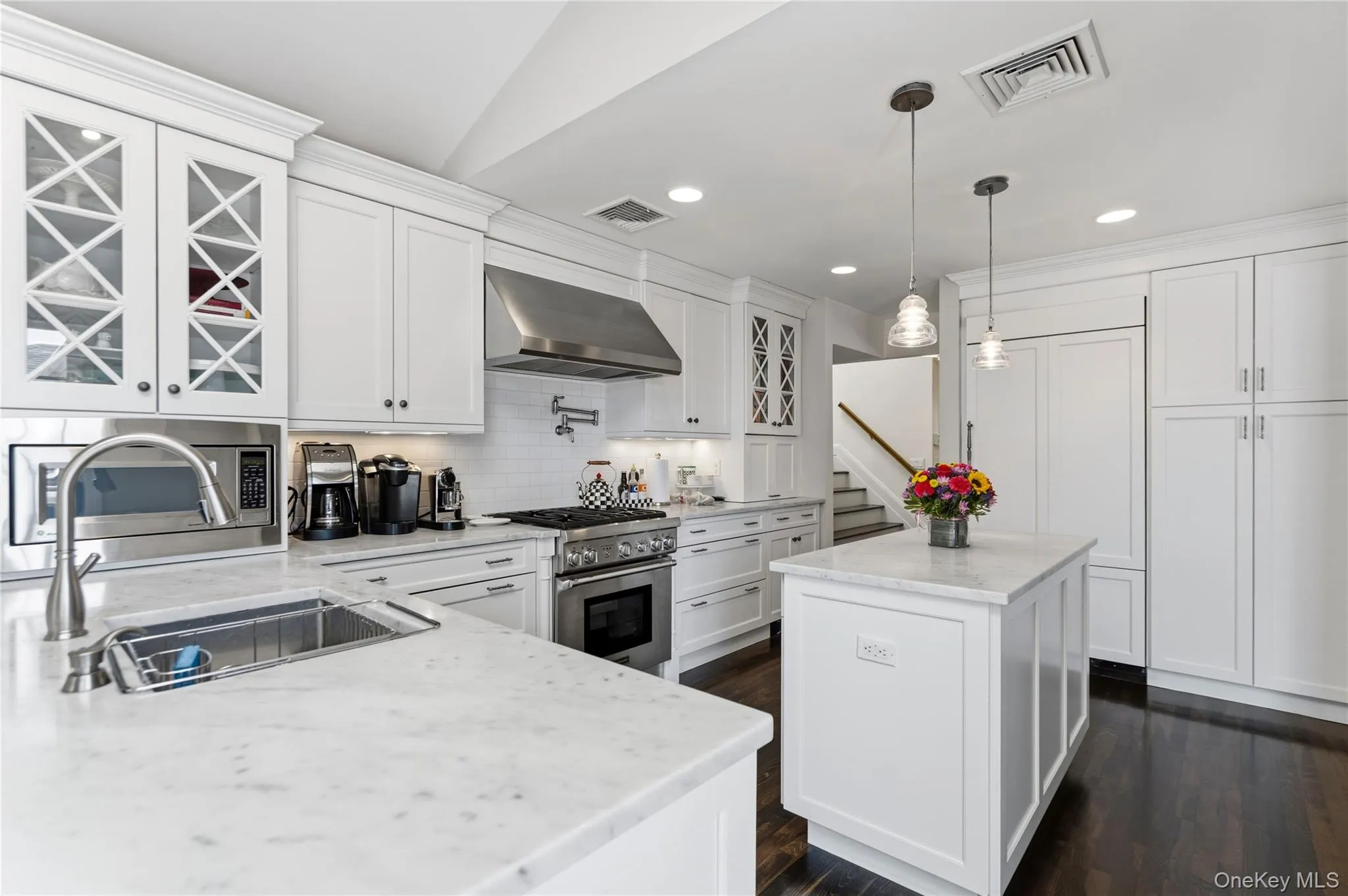 33 Birchwood Park Drive, Oyster Bay, NY, 3 Bedrooms Bedrooms, 8 Rooms Rooms,2 BathroomsBathrooms,Residential,For Rent,Birchwood Park,0,KEY1017420 33 Birchwood Park Drive, Oyster Bay, NY, 3 Bedrooms Bedrooms, 8 Rooms Rooms,2 BathroomsBathrooms,Residential,For Rent,Birchwood Park,0,KEY1017420