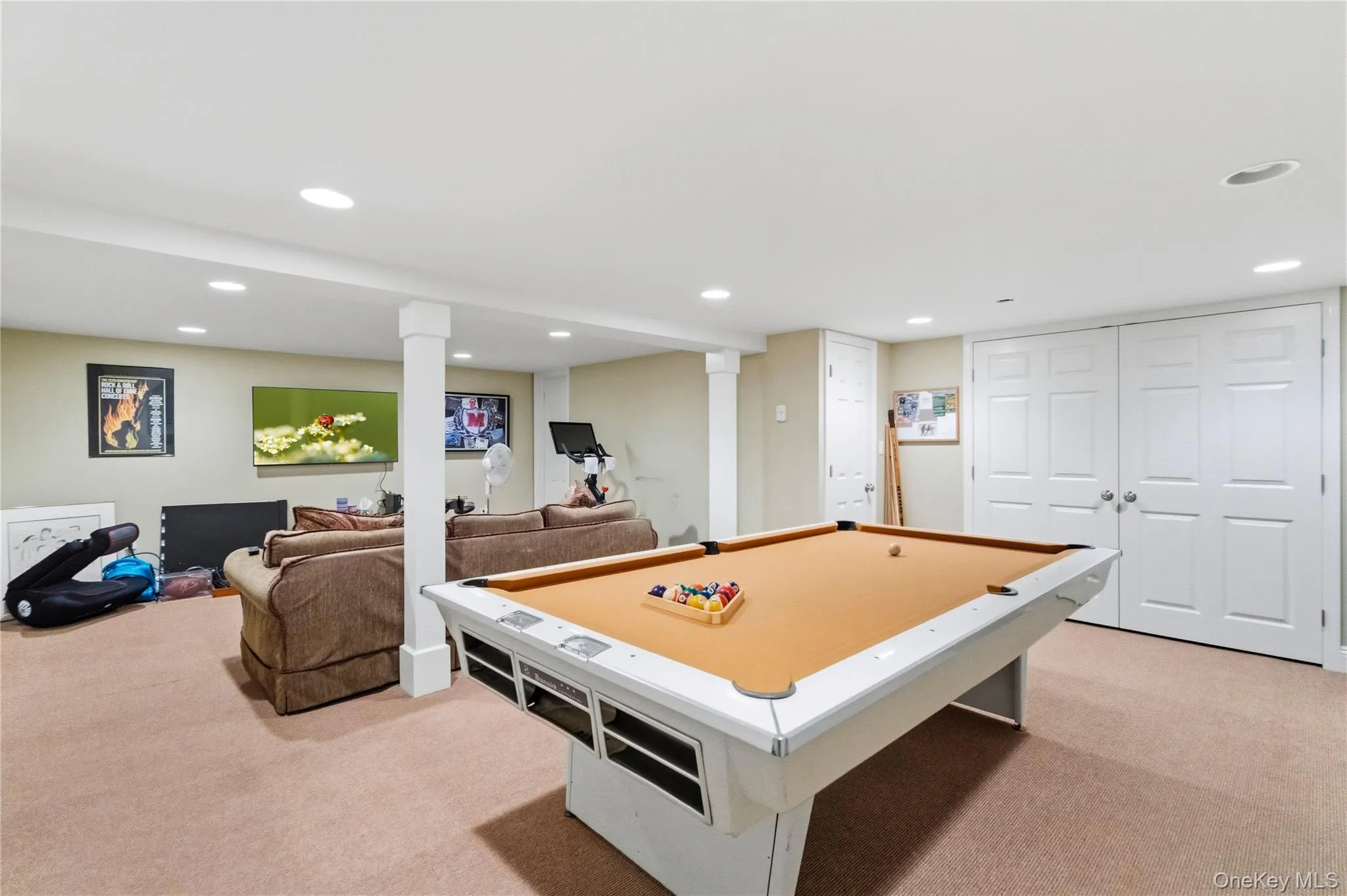 33 Birchwood Park Drive, Oyster Bay, NY, 3 Bedrooms Bedrooms, 8 Rooms Rooms,2 BathroomsBathrooms,Residential,For Rent,Birchwood Park,0,KEY1017420 33 Birchwood Park Drive, Oyster Bay, NY, 3 Bedrooms Bedrooms, 8 Rooms Rooms,2 BathroomsBathrooms,Residential,For Rent,Birchwood Park,0,KEY1017420