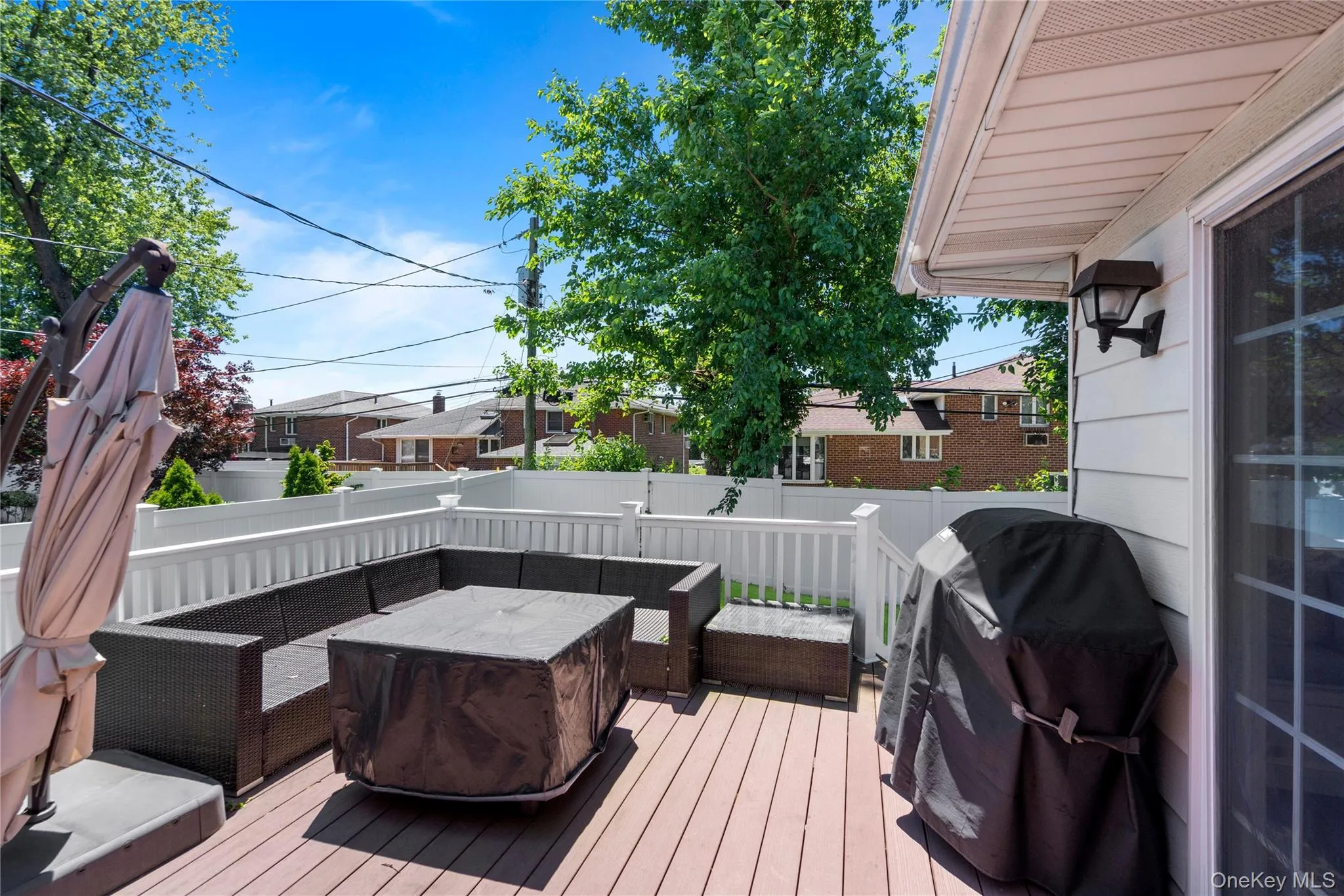 33 Birchwood Park Drive, Oyster Bay, NY, 3 Bedrooms Bedrooms, 8 Rooms Rooms,2 BathroomsBathrooms,Residential,For Rent,Birchwood Park,0,KEY1017420 33 Birchwood Park Drive, Oyster Bay, NY, 3 Bedrooms Bedrooms, 8 Rooms Rooms,2 BathroomsBathrooms,Residential,For Rent,Birchwood Park,0,KEY1017420