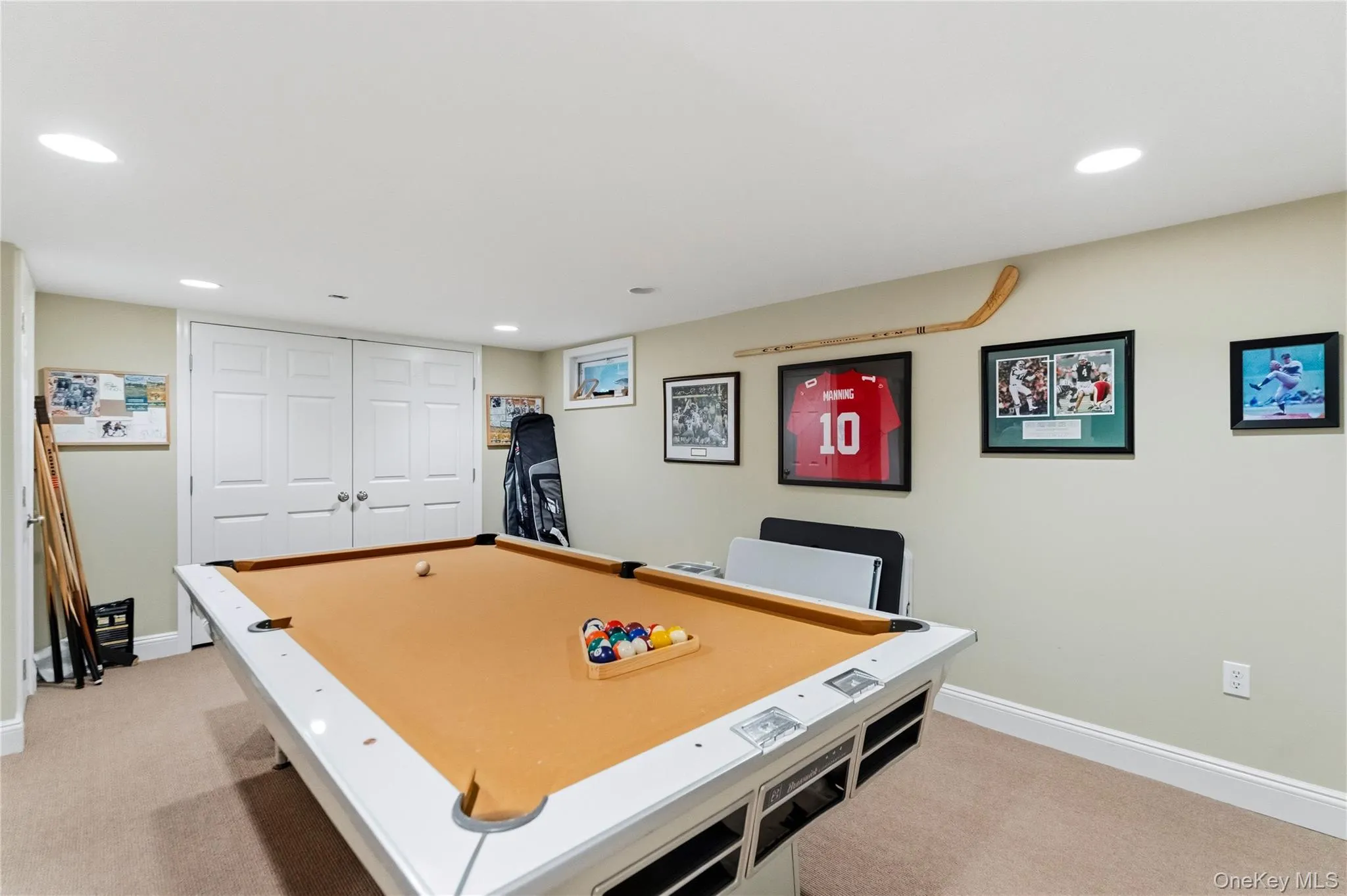 33 Birchwood Park Drive, Oyster Bay, NY, 3 Bedrooms Bedrooms, 8 Rooms Rooms,2 BathroomsBathrooms,Residential,For Rent,Birchwood Park,0,KEY1017420 33 Birchwood Park Drive, Oyster Bay, NY, 3 Bedrooms Bedrooms, 8 Rooms Rooms,2 BathroomsBathrooms,Residential,For Rent,Birchwood Park,0,KEY1017420