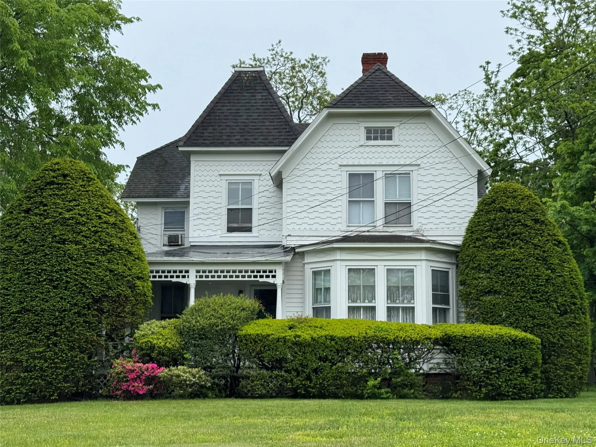 Legal 4 family home on the property. Legal 4 family home on the property.