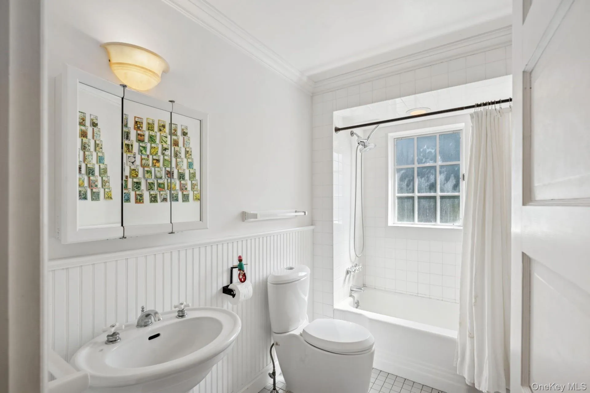 54 Palmer Terrace, Southampton, NY, 4 Bedrooms Bedrooms, 15 Rooms Rooms,3 BathroomsBathrooms,Residential,For Rent,Palmer,0,1017424 54 Palmer Terrace, Southampton, NY, 4 Bedrooms Bedrooms, 15 Rooms Rooms,3 BathroomsBathrooms,Residential,For Rent,Palmer,0,1017424