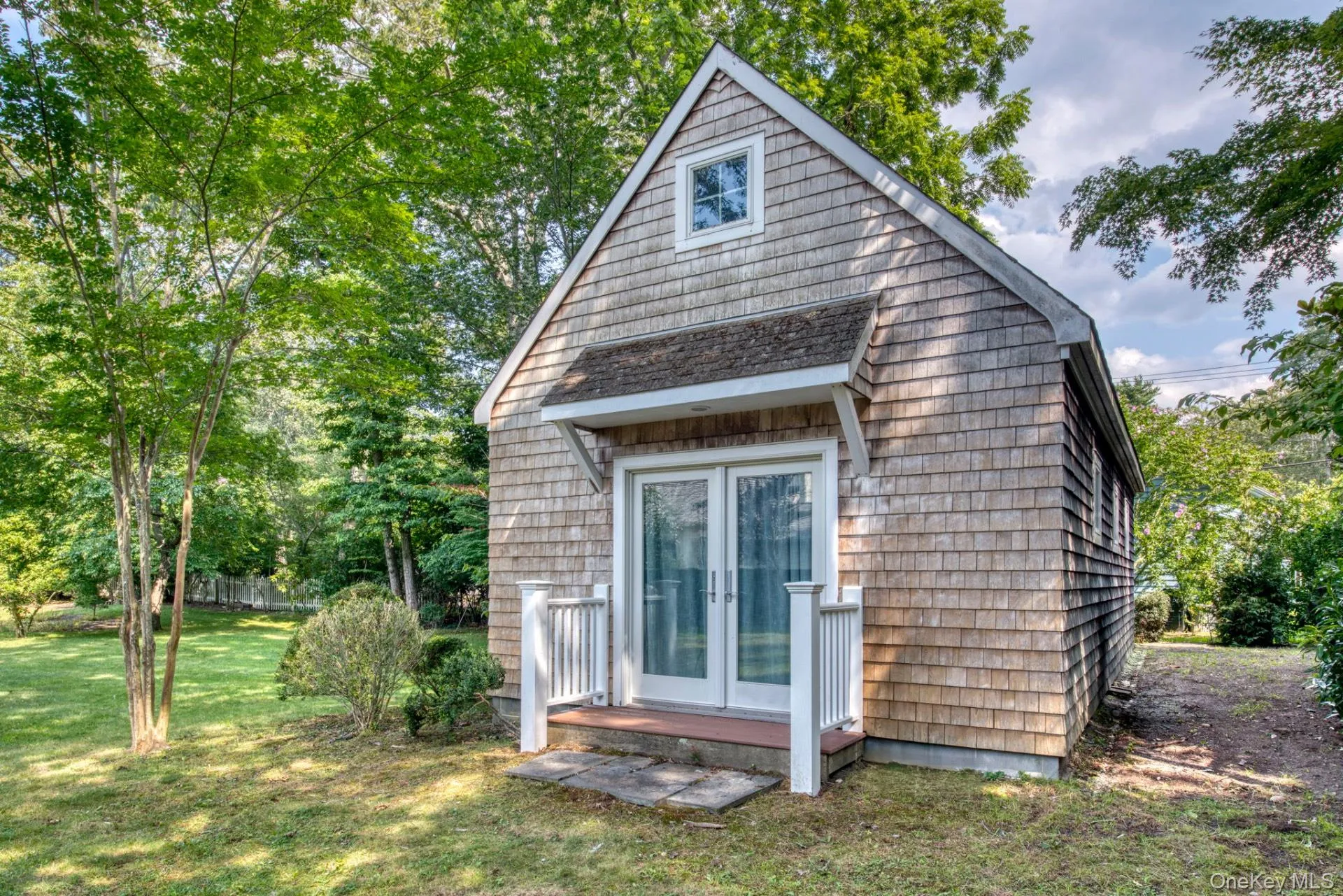 54 Palmer Terrace, Southampton, NY, 4 Bedrooms Bedrooms, 15 Rooms Rooms,3 BathroomsBathrooms,Residential,For Rent,Palmer,0,1017424 54 Palmer Terrace, Southampton, NY, 4 Bedrooms Bedrooms, 15 Rooms Rooms,3 BathroomsBathrooms,Residential,For Rent,Palmer,0,1017424
