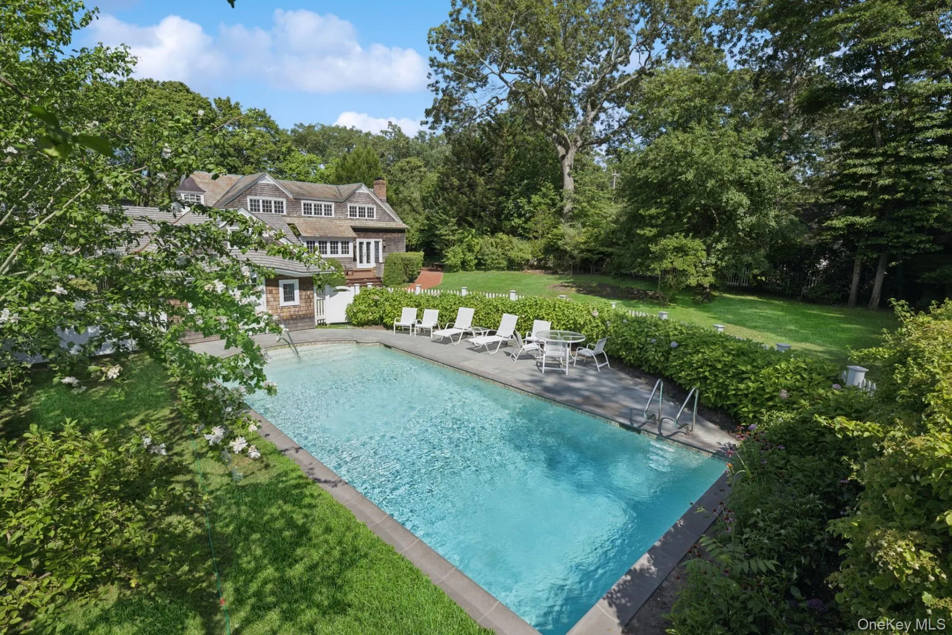 54 Palmer Terrace, Southampton, NY, 4 Bedrooms Bedrooms, 15 Rooms Rooms,3 BathroomsBathrooms,Residential,For Rent,Palmer,0,1017424 54 Palmer Terrace, Southampton, NY, 4 Bedrooms Bedrooms, 15 Rooms Rooms,3 BathroomsBathrooms,Residential,For Rent,Palmer,0,1017424