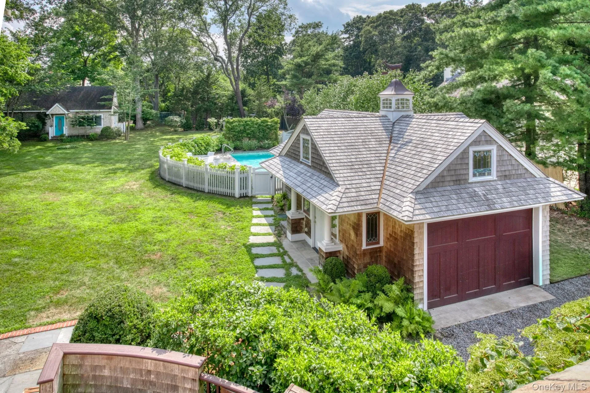54 Palmer Terrace, Southampton, NY, 4 Bedrooms Bedrooms, 15 Rooms Rooms,3 BathroomsBathrooms,Residential,For Rent,Palmer,0,1017424 54 Palmer Terrace, Southampton, NY, 4 Bedrooms Bedrooms, 15 Rooms Rooms,3 BathroomsBathrooms,Residential,For Rent,Palmer,0,1017424