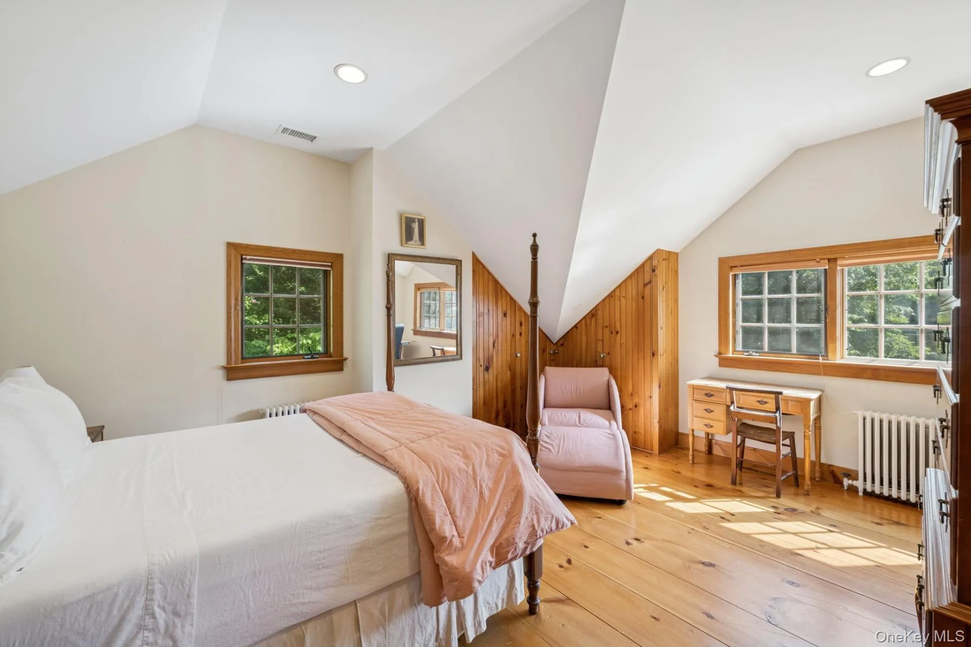 54 Palmer Terrace, Southampton, NY, 4 Bedrooms Bedrooms, 15 Rooms Rooms,3 BathroomsBathrooms,Residential,For Rent,Palmer,0,1017424 54 Palmer Terrace, Southampton, NY, 4 Bedrooms Bedrooms, 15 Rooms Rooms,3 BathroomsBathrooms,Residential,For Rent,Palmer,0,1017424