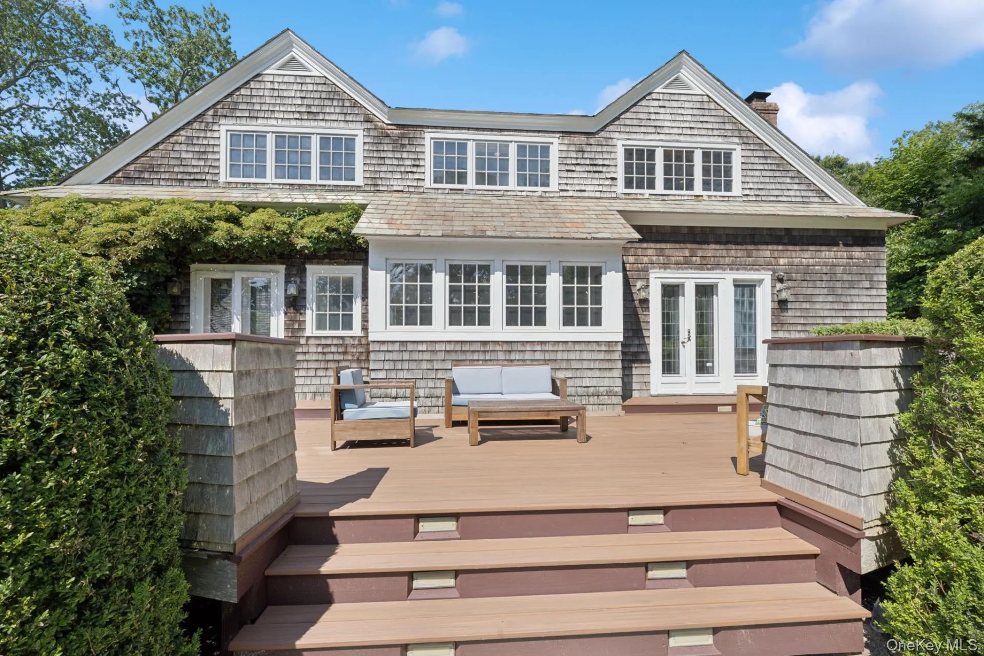 54 Palmer Terrace, Southampton, NY, 4 Bedrooms Bedrooms, 15 Rooms Rooms,3 BathroomsBathrooms,Residential,For Rent,Palmer,0,1017424 54 Palmer Terrace, Southampton, NY, 4 Bedrooms Bedrooms, 15 Rooms Rooms,3 BathroomsBathrooms,Residential,For Rent,Palmer,0,1017424