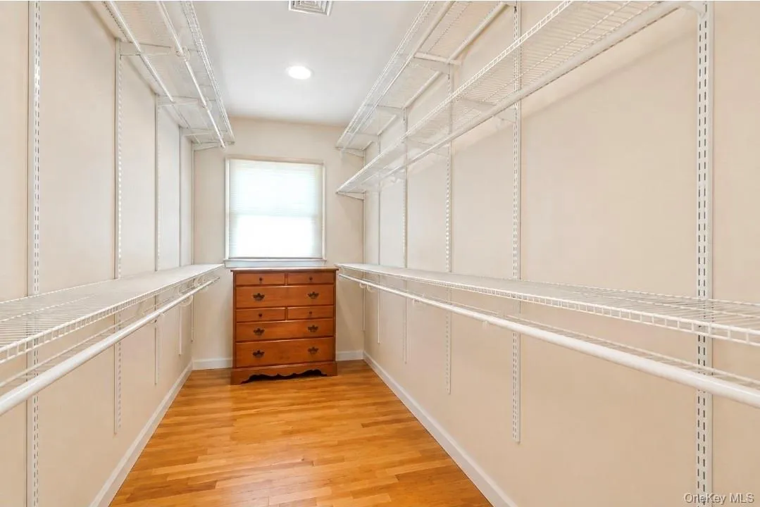 61 Yale Avenue, Islip, NY, 3 Bedrooms Bedrooms, 9 Rooms Rooms,2 BathroomsBathrooms,Residential,For Rent,Yale,0,KEY1017429 61 Yale Avenue, Islip, NY, 3 Bedrooms Bedrooms, 9 Rooms Rooms,2 BathroomsBathrooms,Residential,For Rent,Yale,0,KEY1017429