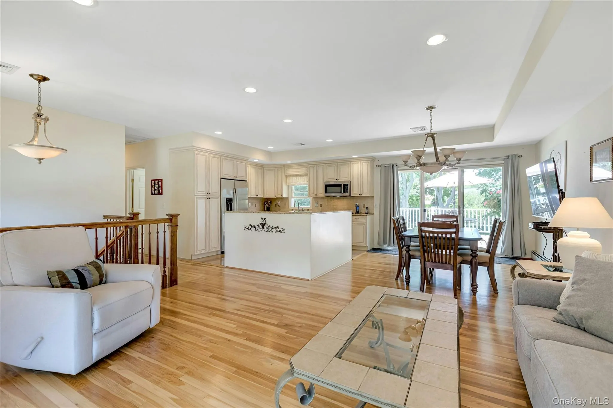 61 Yale Avenue, Islip, NY, 3 Bedrooms Bedrooms, 9 Rooms Rooms,2 BathroomsBathrooms,Residential,For Rent,Yale,0,KEY1017429 61 Yale Avenue, Islip, NY, 3 Bedrooms Bedrooms, 9 Rooms Rooms,2 BathroomsBathrooms,Residential,For Rent,Yale,0,KEY1017429