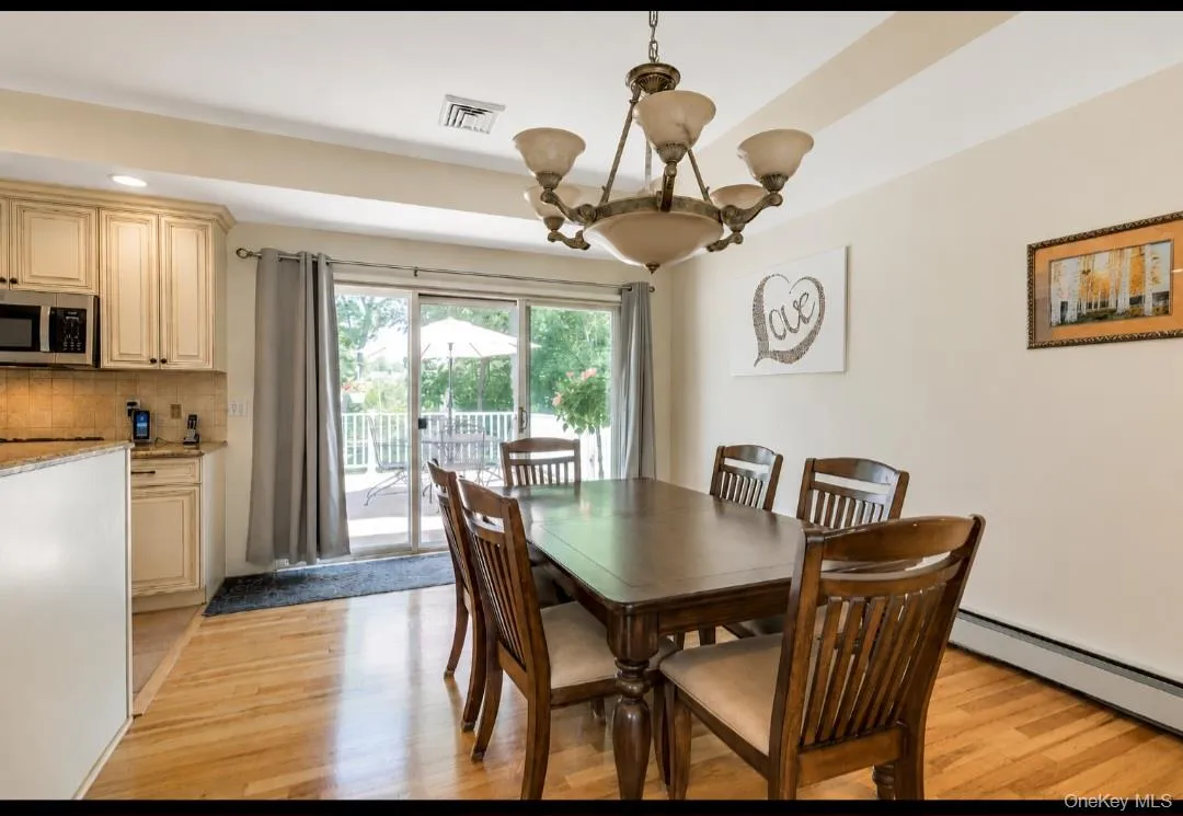 61 Yale Avenue, Islip, NY, 3 Bedrooms Bedrooms, 9 Rooms Rooms,2 BathroomsBathrooms,Residential,For Rent,Yale,0,KEY1017429 61 Yale Avenue, Islip, NY, 3 Bedrooms Bedrooms, 9 Rooms Rooms,2 BathroomsBathrooms,Residential,For Rent,Yale,0,KEY1017429