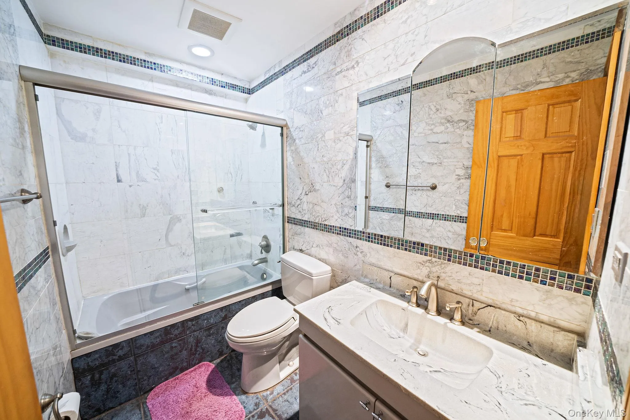 11 Springwood Drive, Babylon, NY, 1 Bedroom Bedrooms, 4 Rooms Rooms,1 BathroomBathrooms,Residential,For Rent,Springwood,0,KEY1017430 11 Springwood Drive, Babylon, NY, 1 Bedroom Bedrooms, 4 Rooms Rooms,1 BathroomBathrooms,Residential,For Rent,Springwood,0,KEY1017430