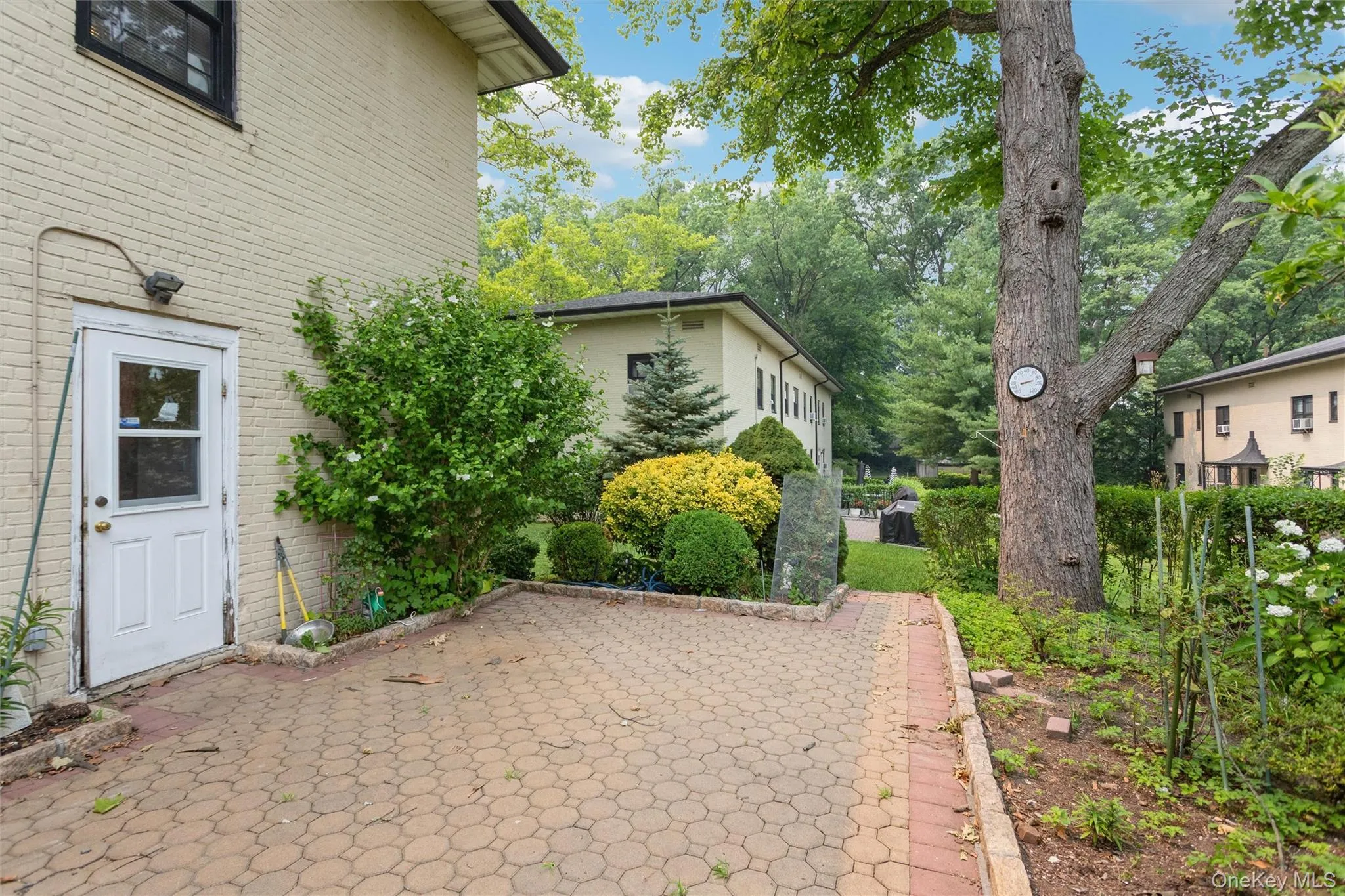 15 Field End Lane, Eastchester, NY, 3 Bedrooms Bedrooms, 6 Rooms Rooms,2 BathroomsBathrooms,Residential,For Rent,Field End,0,1017436 15 Field End Lane, Eastchester, NY, 3 Bedrooms Bedrooms, 6 Rooms Rooms,2 BathroomsBathrooms,Residential,For Rent,Field End,0,1017436