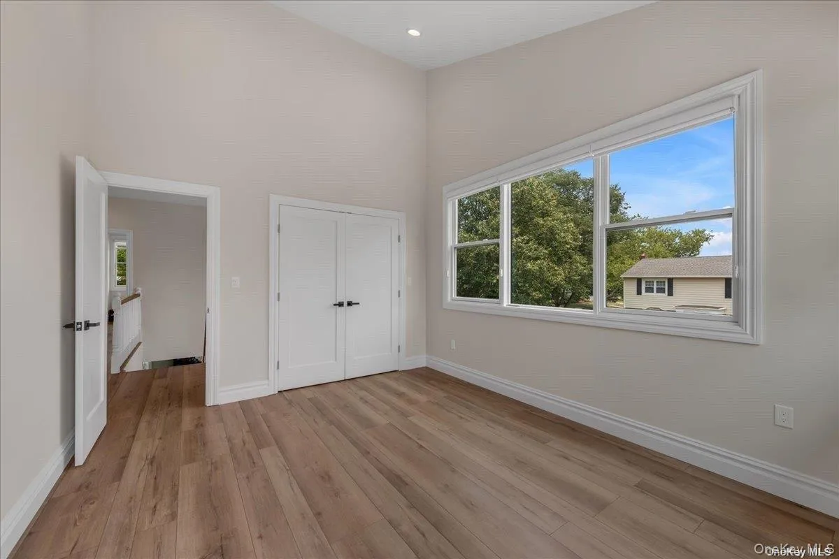102 Kate Drive, North Hempstead, NY, 4 Bedrooms Bedrooms, 8 Rooms Rooms,3 BathroomsBathrooms,Residential,For Rent,Kate,0,KEY1017445 102 Kate Drive, North Hempstead, NY, 4 Bedrooms Bedrooms, 8 Rooms Rooms,3 BathroomsBathrooms,Residential,For Rent,Kate,0,KEY1017445