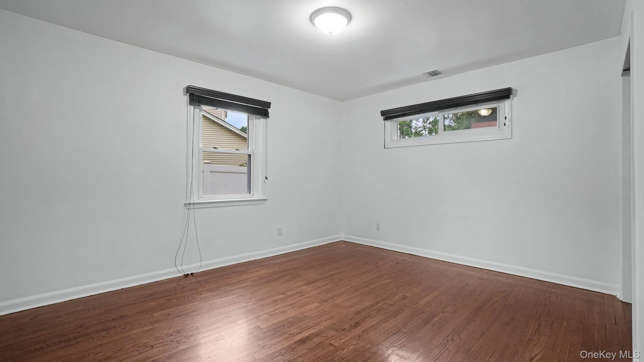 185 17th Street, Huntington, NY, 2 Bedrooms Bedrooms, 7 Rooms Rooms,3 BathroomsBathrooms,Residential,For Rent,17th,0,1017452 185 17th Street, Huntington, NY, 2 Bedrooms Bedrooms, 7 Rooms Rooms,3 BathroomsBathrooms,Residential,For Rent,17th,0,1017452