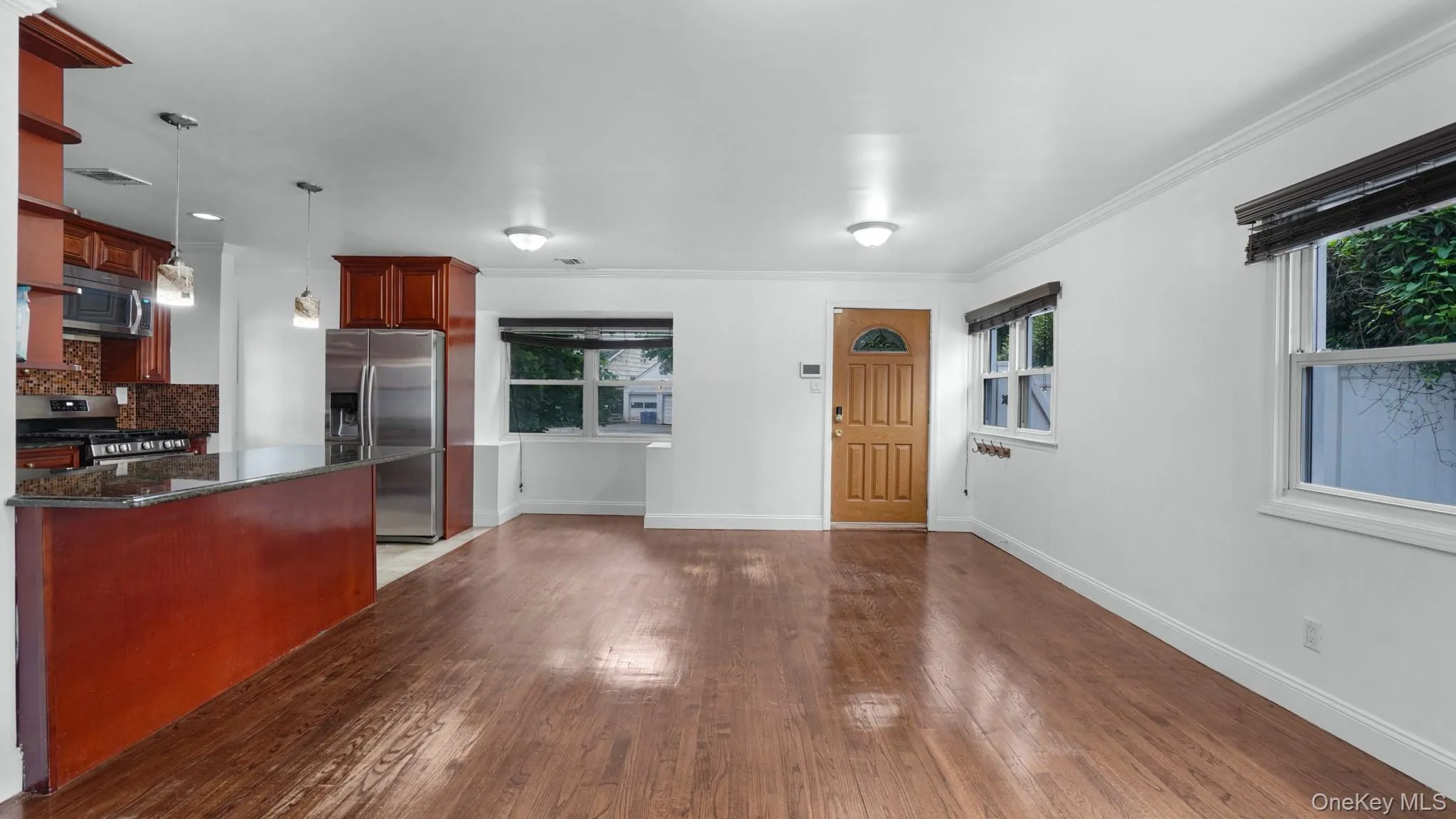 185 17th Street, Huntington, NY, 2 Bedrooms Bedrooms, 7 Rooms Rooms,3 BathroomsBathrooms,Residential,For Rent,17th,0,1017452 185 17th Street, Huntington, NY, 2 Bedrooms Bedrooms, 7 Rooms Rooms,3 BathroomsBathrooms,Residential,For Rent,17th,0,1017452