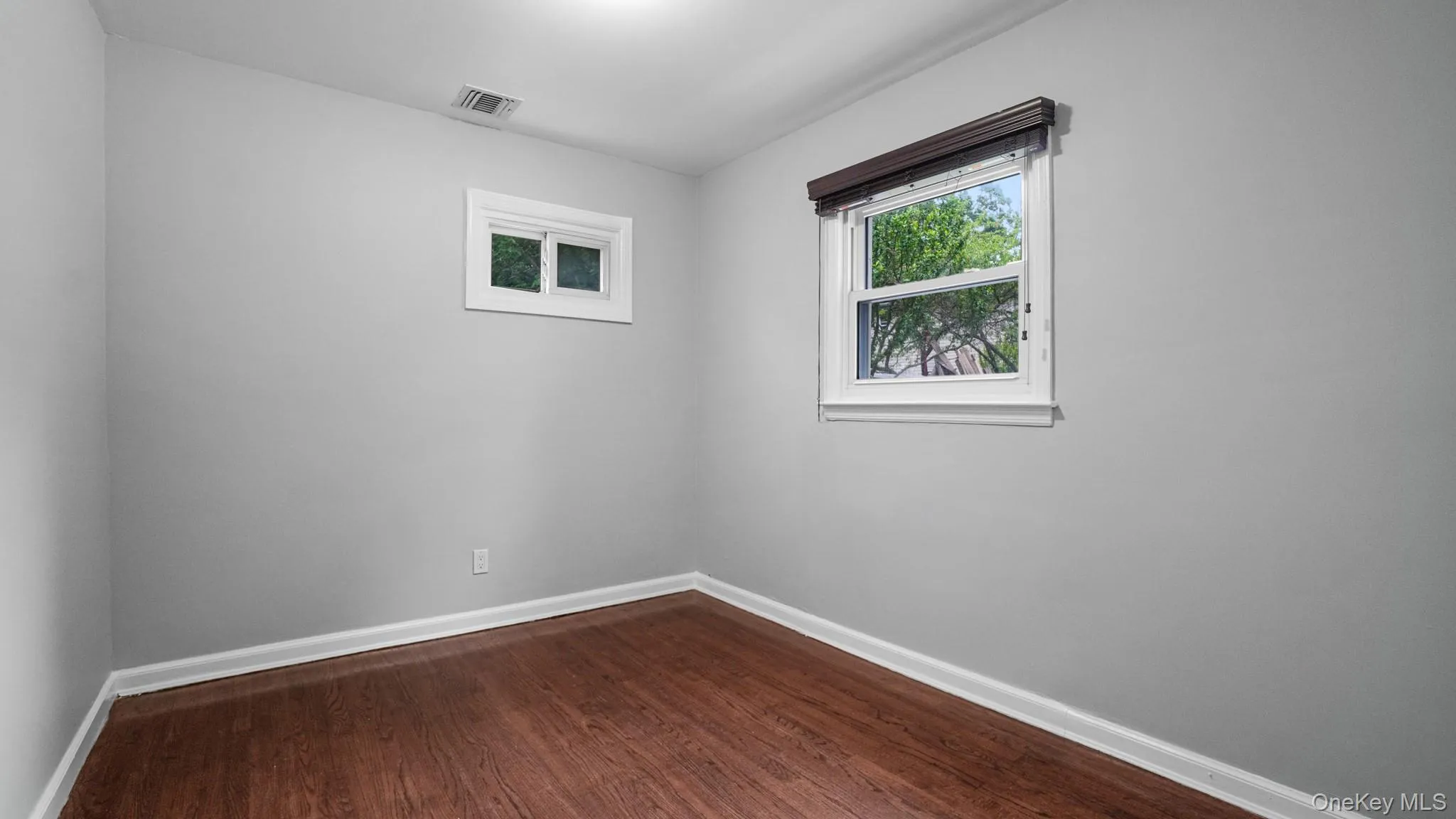 185 17th Street, Huntington, NY, 2 Bedrooms Bedrooms, 7 Rooms Rooms,3 BathroomsBathrooms,Residential,For Rent,17th,0,1017452 185 17th Street, Huntington, NY, 2 Bedrooms Bedrooms, 7 Rooms Rooms,3 BathroomsBathrooms,Residential,For Rent,17th,0,1017452