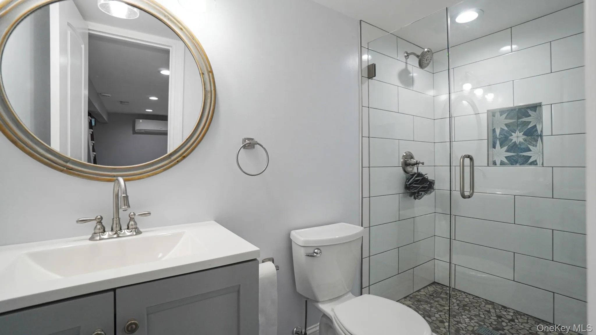 185 17th Street, Huntington, NY, 2 Bedrooms Bedrooms, 7 Rooms Rooms,3 BathroomsBathrooms,Residential,For Rent,17th,0,1017452 185 17th Street, Huntington, NY, 2 Bedrooms Bedrooms, 7 Rooms Rooms,3 BathroomsBathrooms,Residential,For Rent,17th,0,1017452