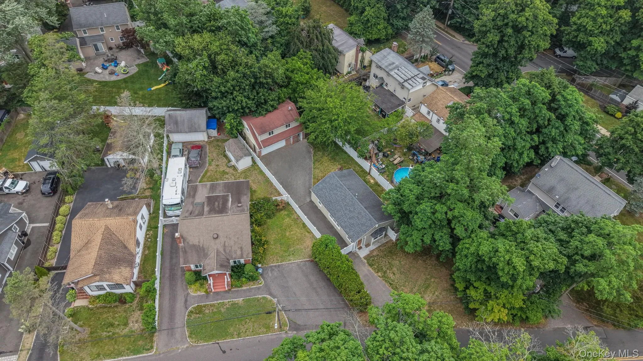 185 17th Street, Huntington, NY, 2 Bedrooms Bedrooms, 7 Rooms Rooms,3 BathroomsBathrooms,Residential,For Rent,17th,0,1017452 185 17th Street, Huntington, NY, 2 Bedrooms Bedrooms, 7 Rooms Rooms,3 BathroomsBathrooms,Residential,For Rent,17th,0,1017452