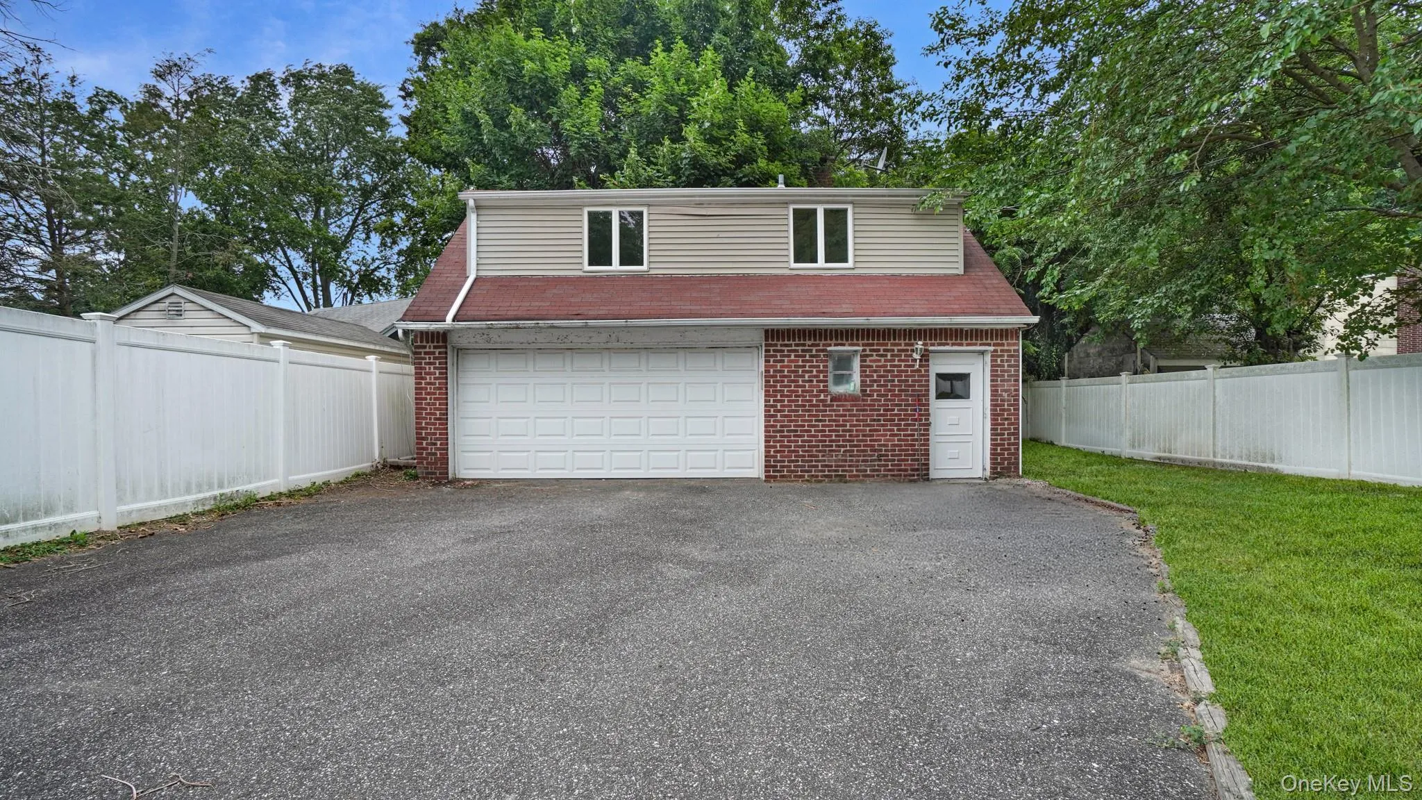 185 17th Street, Huntington, NY, 2 Bedrooms Bedrooms, 7 Rooms Rooms,3 BathroomsBathrooms,Residential,For Rent,17th,0,1017452 185 17th Street, Huntington, NY, 2 Bedrooms Bedrooms, 7 Rooms Rooms,3 BathroomsBathrooms,Residential,For Rent,17th,0,1017452