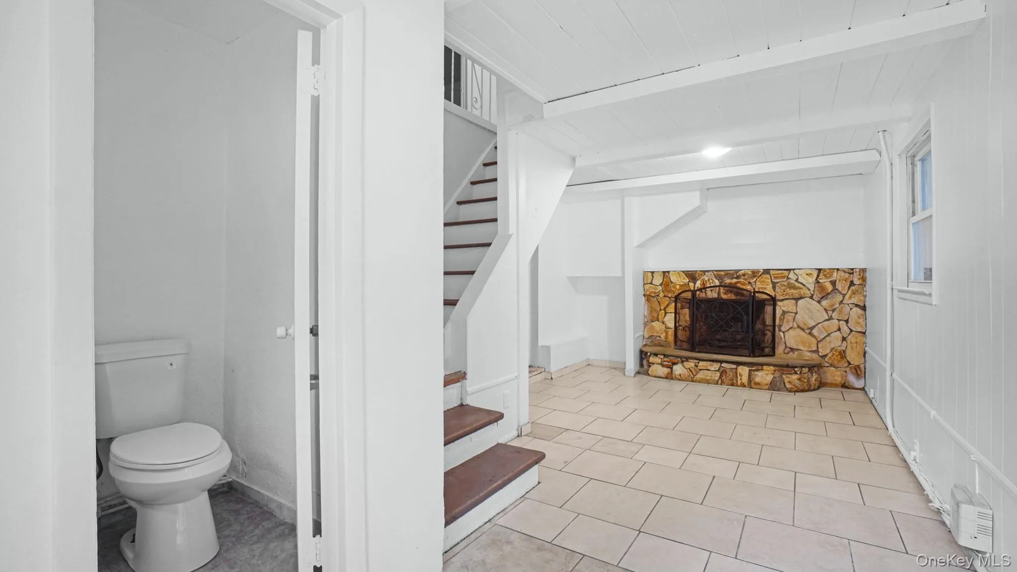 185 17th Street, Huntington, NY, 2 Bedrooms Bedrooms, 7 Rooms Rooms,3 BathroomsBathrooms,Residential,For Rent,17th,0,1017452 185 17th Street, Huntington, NY, 2 Bedrooms Bedrooms, 7 Rooms Rooms,3 BathroomsBathrooms,Residential,For Rent,17th,0,1017452