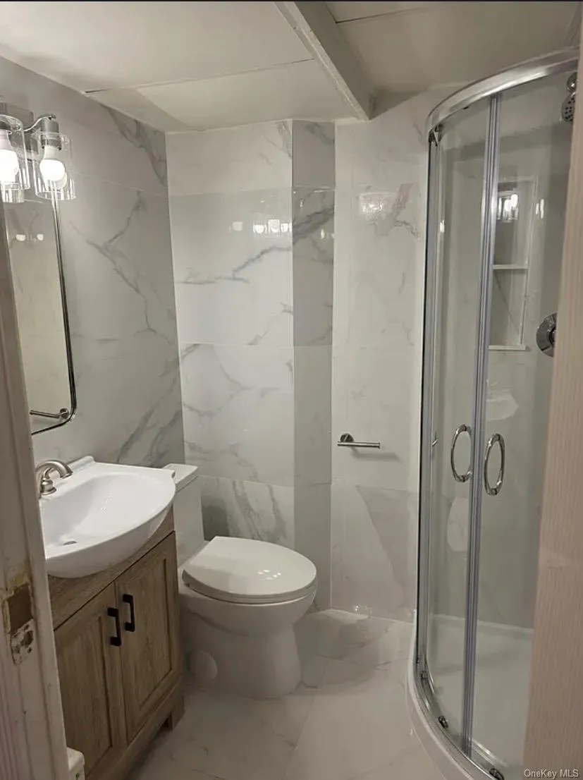 2 Hill Park Avenue, North Hempstead, NY, 1 Bedroom Bedrooms, 3 Rooms Rooms,1 BathroomBathrooms,Residential Lease,For Rent,Hill Park,0,1017453 2 Hill Park Avenue, North Hempstead, NY, 1 Bedroom Bedrooms, 3 Rooms Rooms,1 BathroomBathrooms,Residential Lease,For Rent,Hill Park,0,1017453