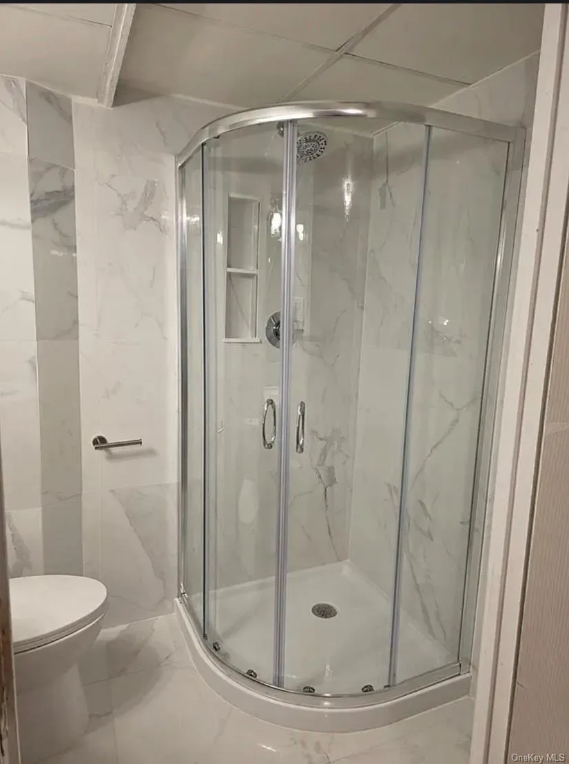 2 Hill Park Avenue, North Hempstead, NY, 1 Bedroom Bedrooms, 3 Rooms Rooms,1 BathroomBathrooms,Residential Lease,For Rent,Hill Park,0,1017453 2 Hill Park Avenue, North Hempstead, NY, 1 Bedroom Bedrooms, 3 Rooms Rooms,1 BathroomBathrooms,Residential Lease,For Rent,Hill Park,0,1017453