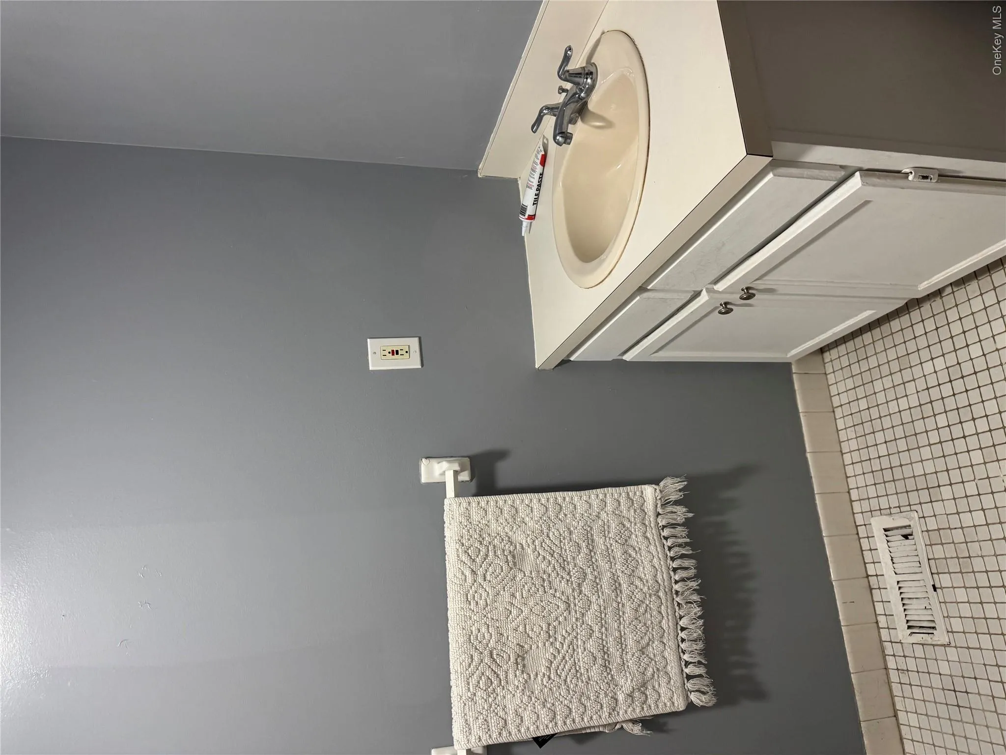 36 Homestead Vil Drive, Warwick (town), NY, 2 Bedrooms Bedrooms, 5 Rooms Rooms,1 BathroomBathrooms,Residential Lease,For Rent,Homestead Vil,0,KEY1017455 36 Homestead Vil Drive, Warwick (town), NY, 2 Bedrooms Bedrooms, 5 Rooms Rooms,1 BathroomBathrooms,Residential Lease,For Rent,Homestead Vil,0,KEY1017455