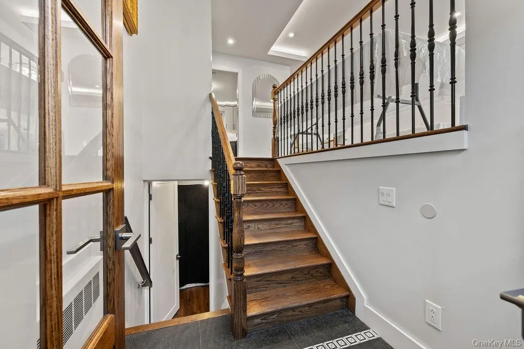 31 Beckett Court, Ramapo, NY, 5 Bedrooms Bedrooms, 10 Rooms Rooms,4 BathroomsBathrooms,Residential,For Rent,Beckett,0,1017458 31 Beckett Court, Ramapo, NY, 5 Bedrooms Bedrooms, 10 Rooms Rooms,4 BathroomsBathrooms,Residential,For Rent,Beckett,0,1017458