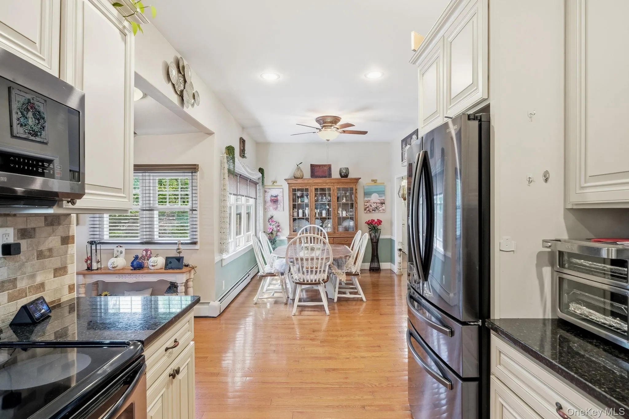 36 Sayville Road, Brookhaven, NY, 7 Bedrooms Bedrooms, 8 Rooms Rooms,3 BathroomsBathrooms,Residential,For Rent,Sayville,0,1017459 36 Sayville Road, Brookhaven, NY, 7 Bedrooms Bedrooms, 8 Rooms Rooms,3 BathroomsBathrooms,Residential,For Rent,Sayville,0,1017459