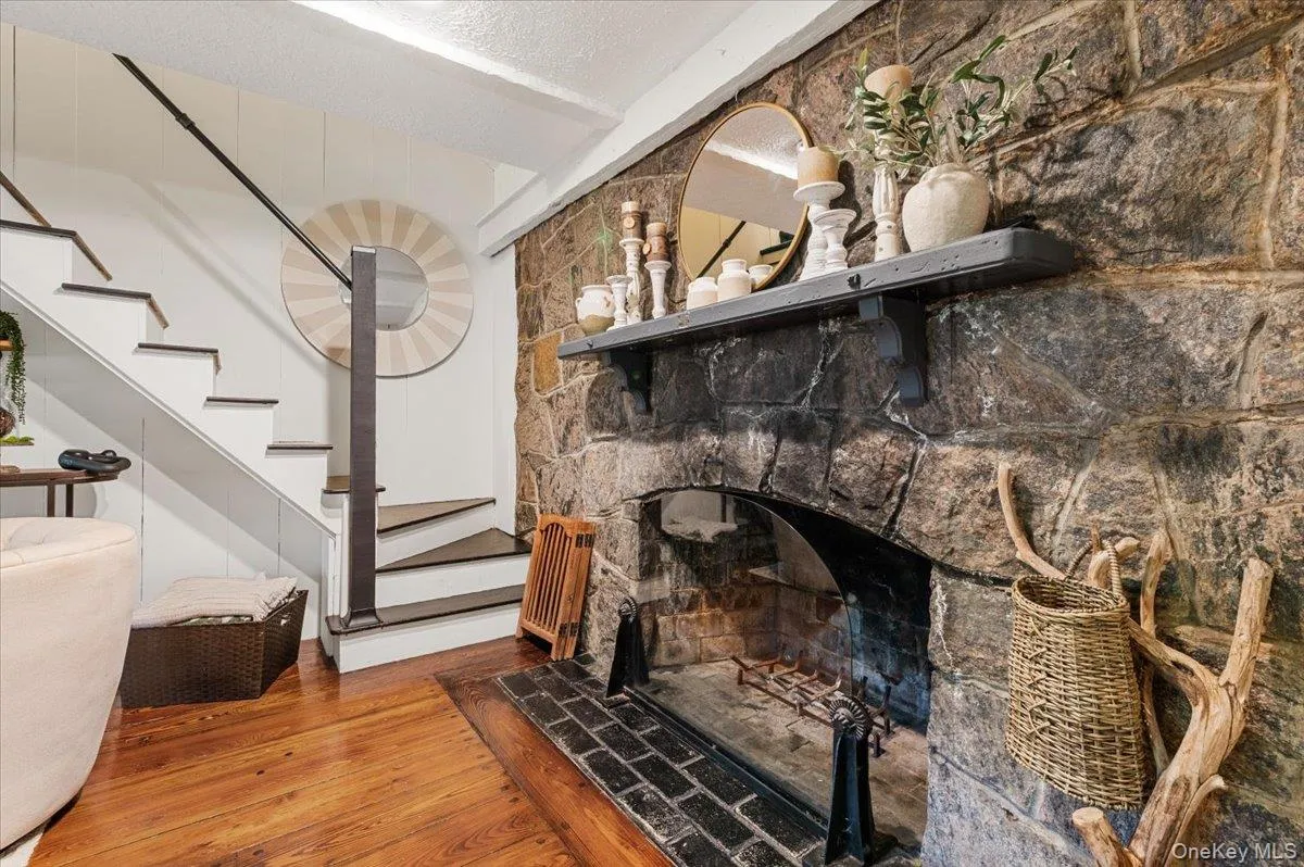 10 Rancher Place, Huntington, NY, 5 Bedrooms Bedrooms, 10 Rooms Rooms,3 BathroomsBathrooms,Residential,For Rent,Rancher,0,KEY1017465 10 Rancher Place, Huntington, NY, 5 Bedrooms Bedrooms, 10 Rooms Rooms,3 BathroomsBathrooms,Residential,For Rent,Rancher,0,KEY1017465