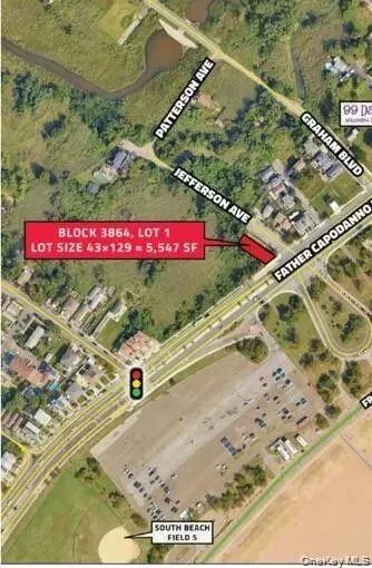Aerial location reference showing the parcel area in relation to Father Capodanno Boulevard and the surrounding Midland Beach area. Aerial location reference showing the parcel area in relation to Father Capodanno Boulevard and the surrounding Midland Beach area.
