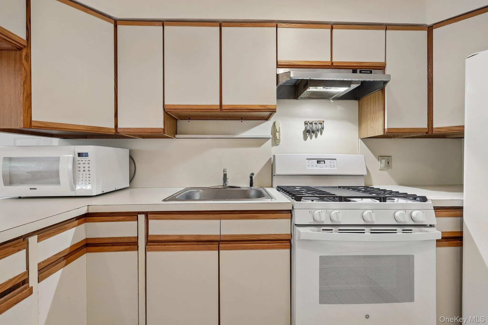 25 Sylvan Trail, Blooming Grove, NY, 3 Bedrooms Bedrooms, 6 Rooms Rooms,1 BathroomBathrooms,Residential,For Rent,Sylvan,0,KEY1017469 25 Sylvan Trail, Blooming Grove, NY, 3 Bedrooms Bedrooms, 6 Rooms Rooms,1 BathroomBathrooms,Residential,For Rent,Sylvan,0,KEY1017469
