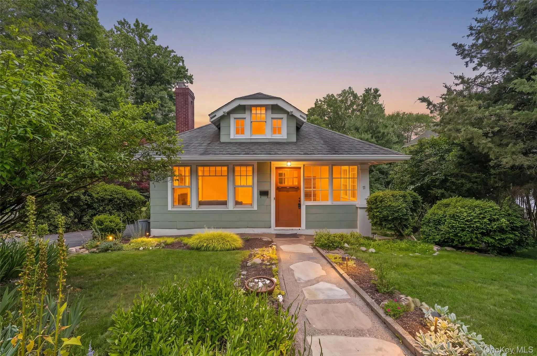 71 Stephens Road, Orangetown, NY, 3 Bedrooms Bedrooms, 6 Rooms Rooms,2 BathroomsBathrooms,Residential,For Rent,Stephens,0,1017472 71 Stephens Road, Orangetown, NY, 3 Bedrooms Bedrooms, 6 Rooms Rooms,2 BathroomsBathrooms,Residential,For Rent,Stephens,0,1017472
