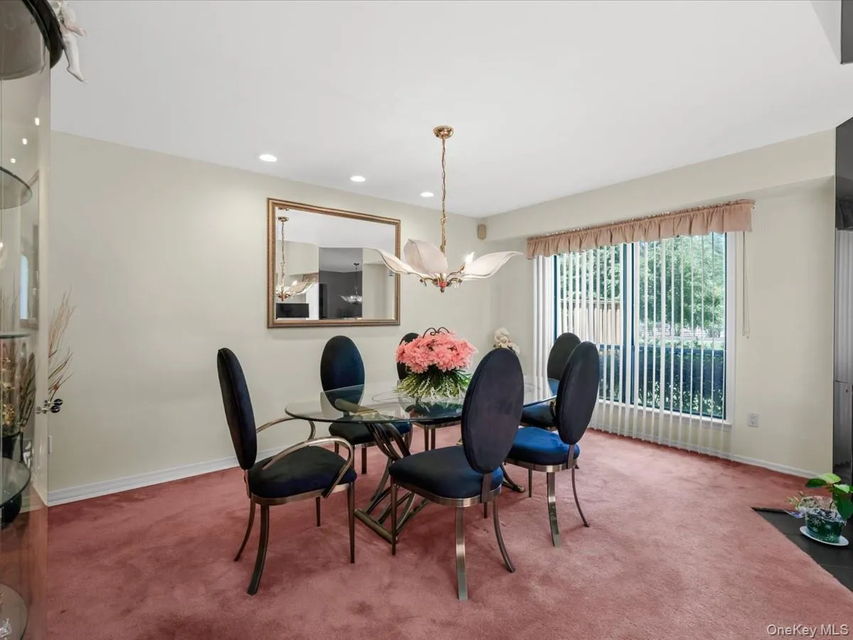 181 North Lane, Smithtown, NY, 2 Bedrooms Bedrooms, 7 Rooms Rooms,2 BathroomsBathrooms,Residential,For Rent,North,0,KEY1017473 181 North Lane, Smithtown, NY, 2 Bedrooms Bedrooms, 7 Rooms Rooms,2 BathroomsBathrooms,Residential,For Rent,North,0,KEY1017473
