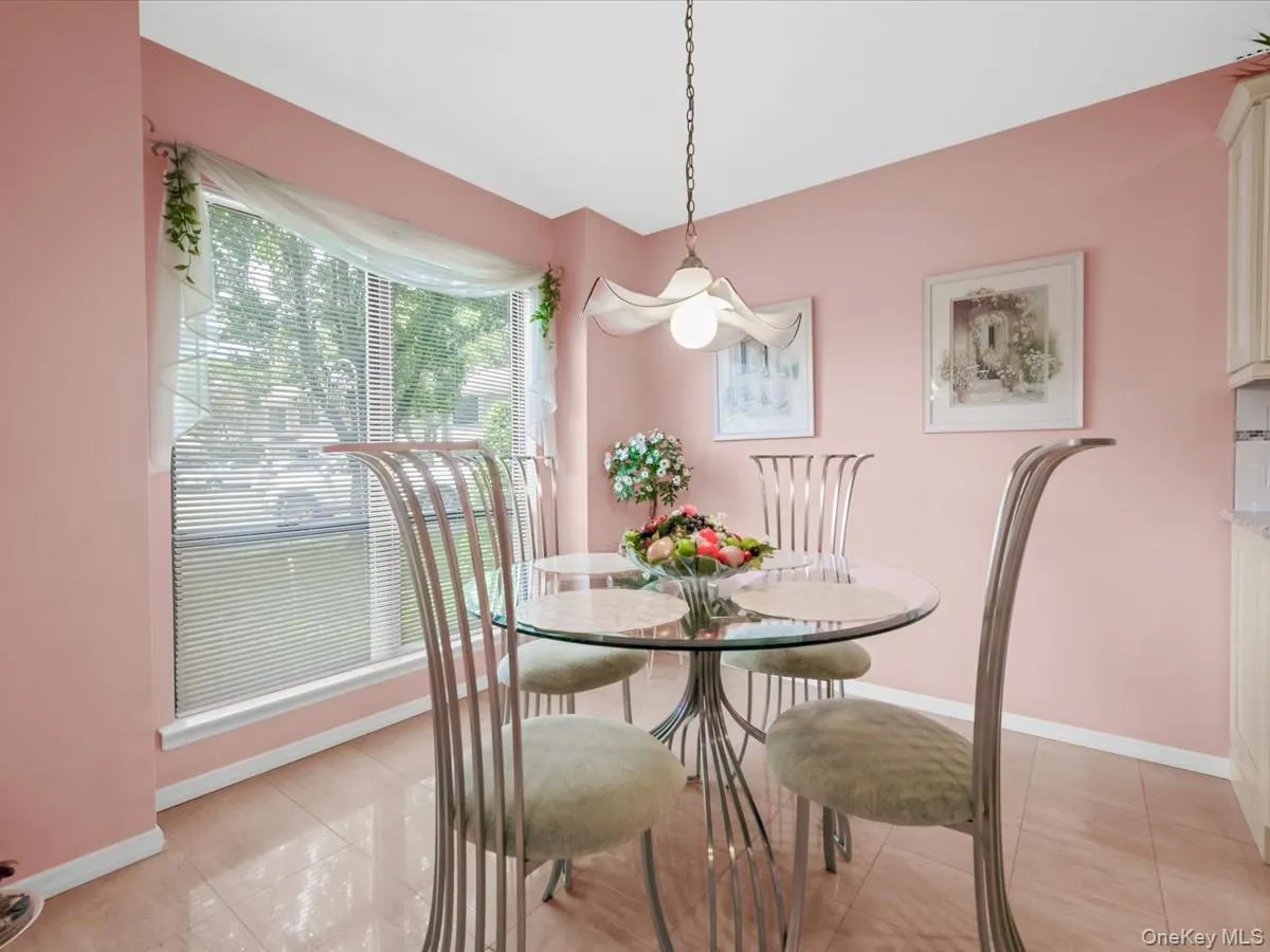 181 North Lane, Smithtown, NY, 2 Bedrooms Bedrooms, 7 Rooms Rooms,2 BathroomsBathrooms,Residential,For Rent,North,0,KEY1017473 181 North Lane, Smithtown, NY, 2 Bedrooms Bedrooms, 7 Rooms Rooms,2 BathroomsBathrooms,Residential,For Rent,North,0,KEY1017473