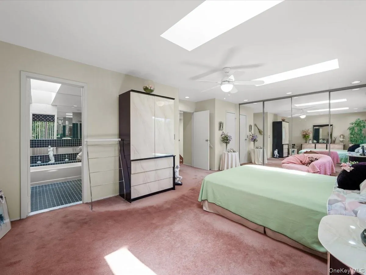 181 North Lane, Smithtown, NY, 2 Bedrooms Bedrooms, 7 Rooms Rooms,2 BathroomsBathrooms,Residential,For Rent,North,0,KEY1017473 181 North Lane, Smithtown, NY, 2 Bedrooms Bedrooms, 7 Rooms Rooms,2 BathroomsBathrooms,Residential,For Rent,North,0,KEY1017473