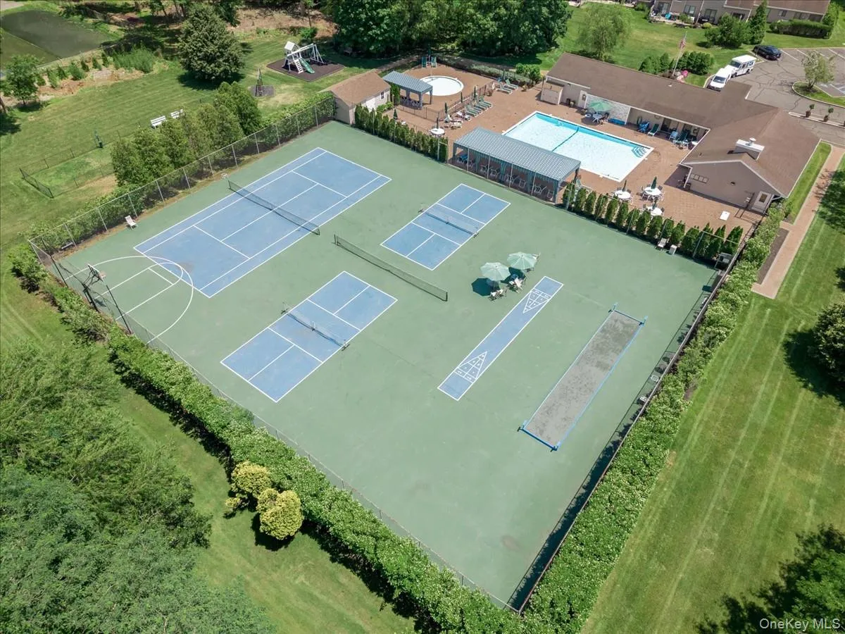 181 North Lane, Smithtown, NY, 2 Bedrooms Bedrooms, 7 Rooms Rooms,2 BathroomsBathrooms,Residential,For Rent,North,0,KEY1017473 181 North Lane, Smithtown, NY, 2 Bedrooms Bedrooms, 7 Rooms Rooms,2 BathroomsBathrooms,Residential,For Rent,North,0,KEY1017473