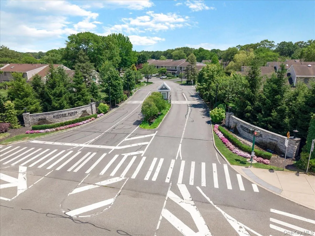 181 North Lane, Smithtown, NY, 2 Bedrooms Bedrooms, 7 Rooms Rooms,2 BathroomsBathrooms,Residential,For Rent,North,0,KEY1017473 181 North Lane, Smithtown, NY, 2 Bedrooms Bedrooms, 7 Rooms Rooms,2 BathroomsBathrooms,Residential,For Rent,North,0,KEY1017473