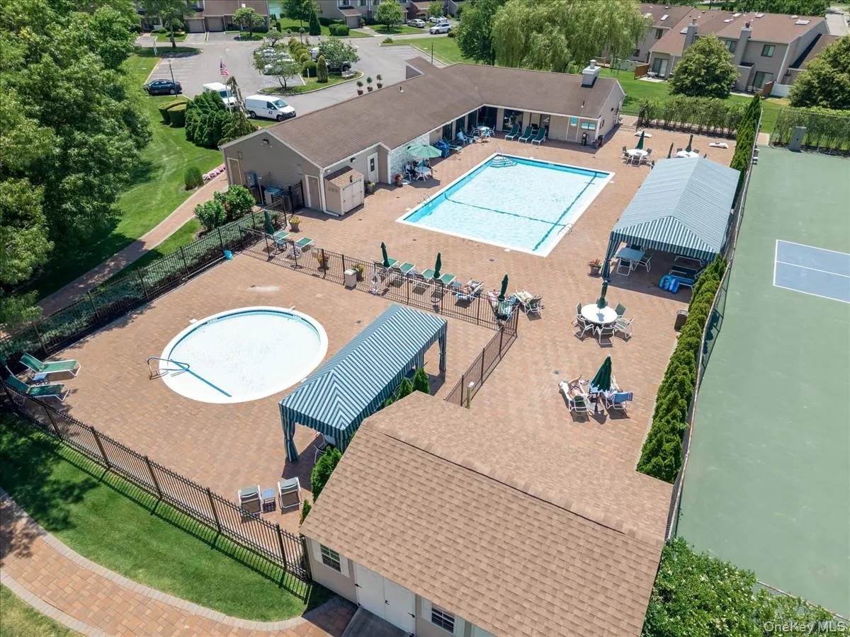 181 North Lane, Smithtown, NY, 2 Bedrooms Bedrooms, 7 Rooms Rooms,2 BathroomsBathrooms,Residential,For Rent,North,0,KEY1017473 181 North Lane, Smithtown, NY, 2 Bedrooms Bedrooms, 7 Rooms Rooms,2 BathroomsBathrooms,Residential,For Rent,North,0,KEY1017473
