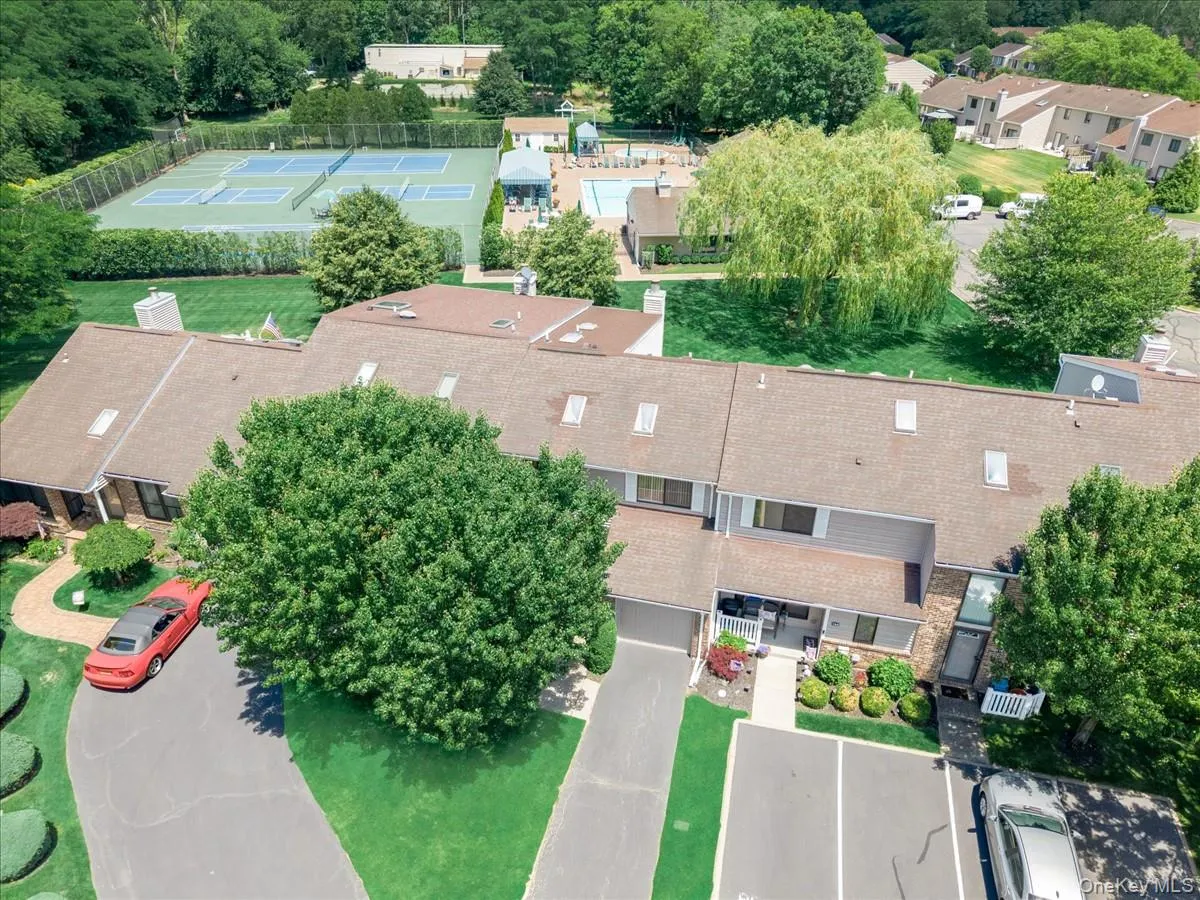 181 North Lane, Smithtown, NY, 2 Bedrooms Bedrooms, 7 Rooms Rooms,2 BathroomsBathrooms,Residential,For Rent,North,0,KEY1017473 181 North Lane, Smithtown, NY, 2 Bedrooms Bedrooms, 7 Rooms Rooms,2 BathroomsBathrooms,Residential,For Rent,North,0,KEY1017473