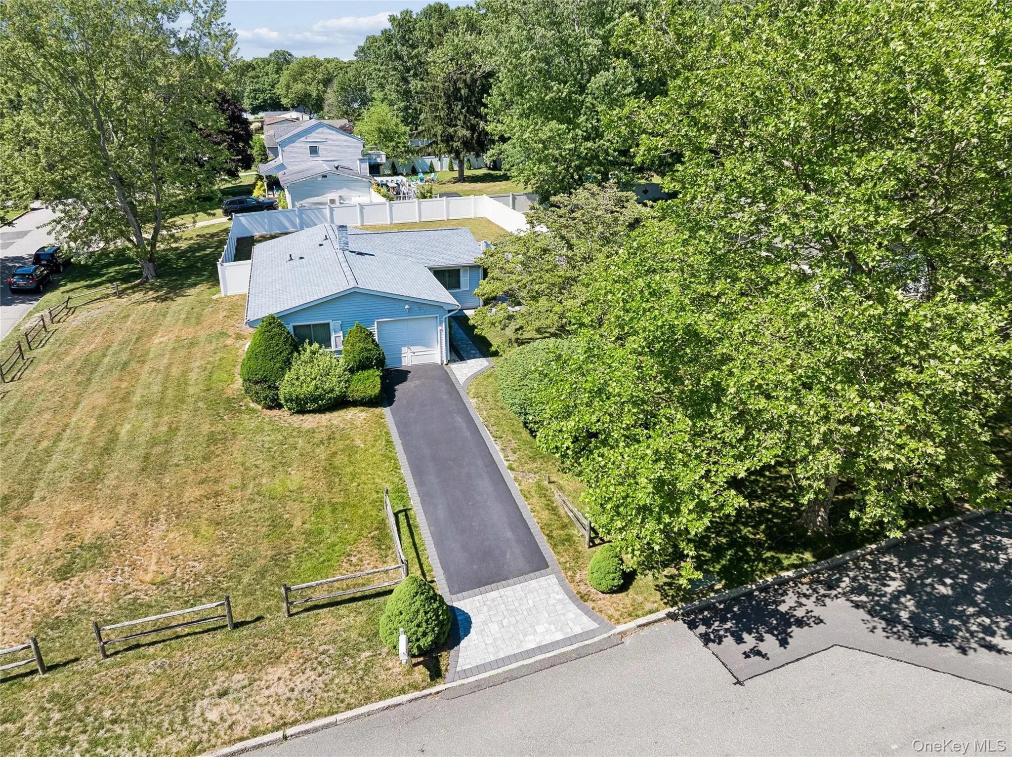 77 Masonic Avenue, Brookhaven, NY, 3 Bedrooms Bedrooms, 5 Rooms Rooms,1 BathroomBathrooms,Residential,For Rent,Masonic,0,KEY1017477 77 Masonic Avenue, Brookhaven, NY, 3 Bedrooms Bedrooms, 5 Rooms Rooms,1 BathroomBathrooms,Residential,For Rent,Masonic,0,KEY1017477