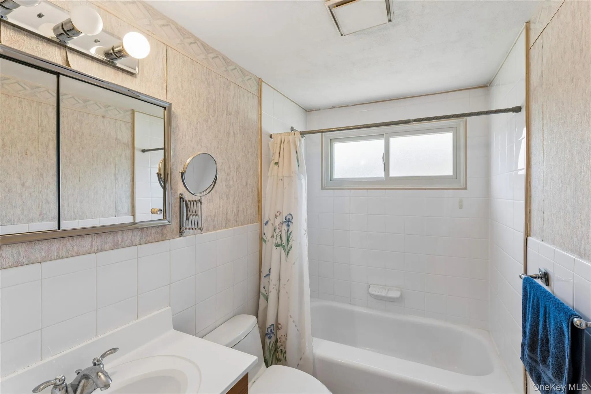 77 Masonic Avenue, Brookhaven, NY, 3 Bedrooms Bedrooms, 5 Rooms Rooms,1 BathroomBathrooms,Residential,For Rent,Masonic,0,KEY1017477 77 Masonic Avenue, Brookhaven, NY, 3 Bedrooms Bedrooms, 5 Rooms Rooms,1 BathroomBathrooms,Residential,For Rent,Masonic,0,KEY1017477