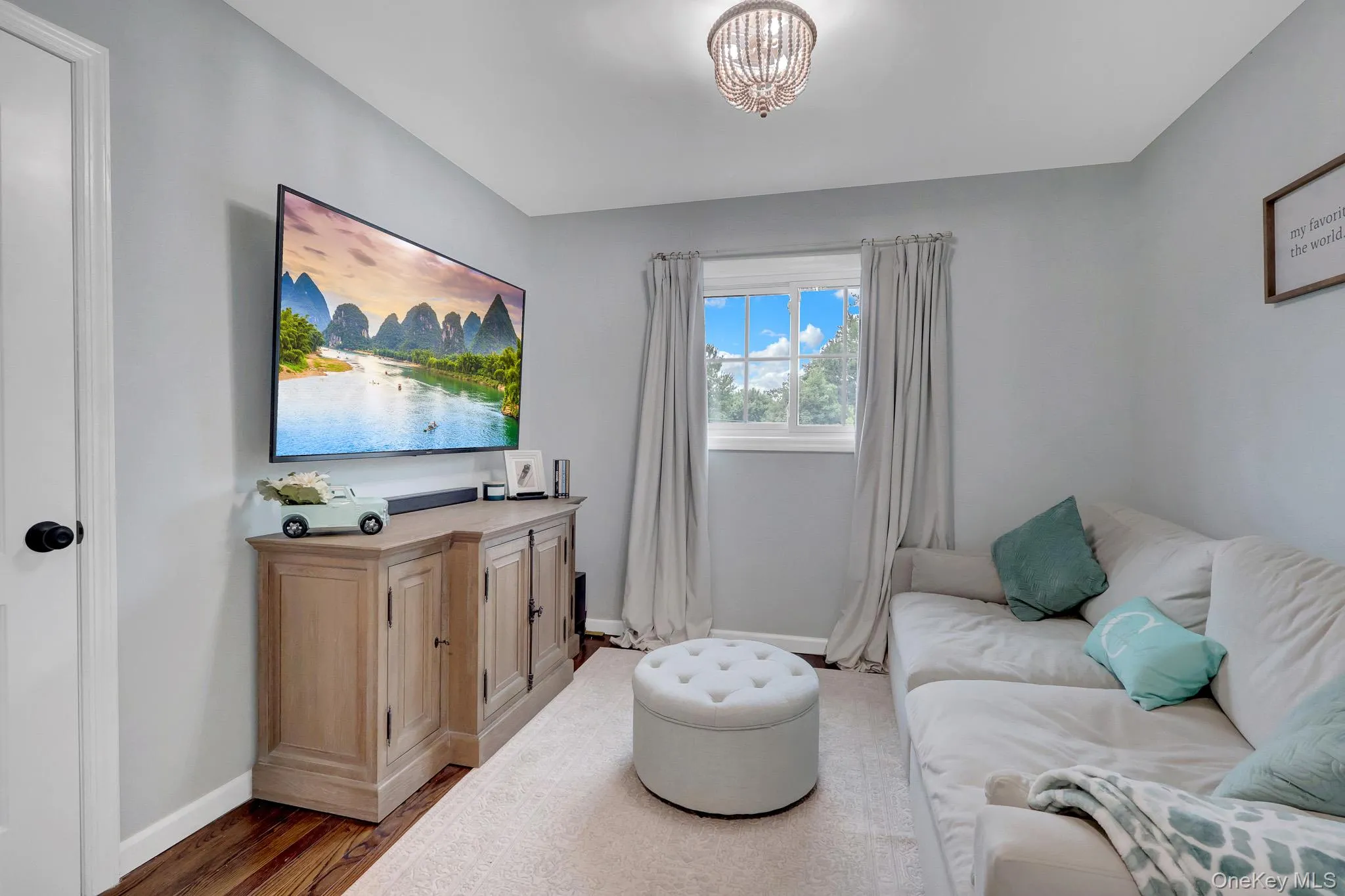 31 Leeds Lane, Babylon, NY, 4 Bedrooms Bedrooms, 8 Rooms Rooms,2 BathroomsBathrooms,Residential,For Rent,Leeds,0,KEY1017484 31 Leeds Lane, Babylon, NY, 4 Bedrooms Bedrooms, 8 Rooms Rooms,2 BathroomsBathrooms,Residential,For Rent,Leeds,0,KEY1017484