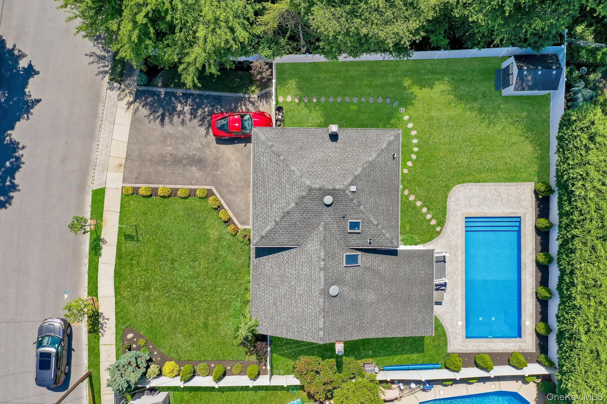 31 Leeds Lane, Babylon, NY, 4 Bedrooms Bedrooms, 8 Rooms Rooms,2 BathroomsBathrooms,Residential,For Rent,Leeds,0,KEY1017484 31 Leeds Lane, Babylon, NY, 4 Bedrooms Bedrooms, 8 Rooms Rooms,2 BathroomsBathrooms,Residential,For Rent,Leeds,0,KEY1017484