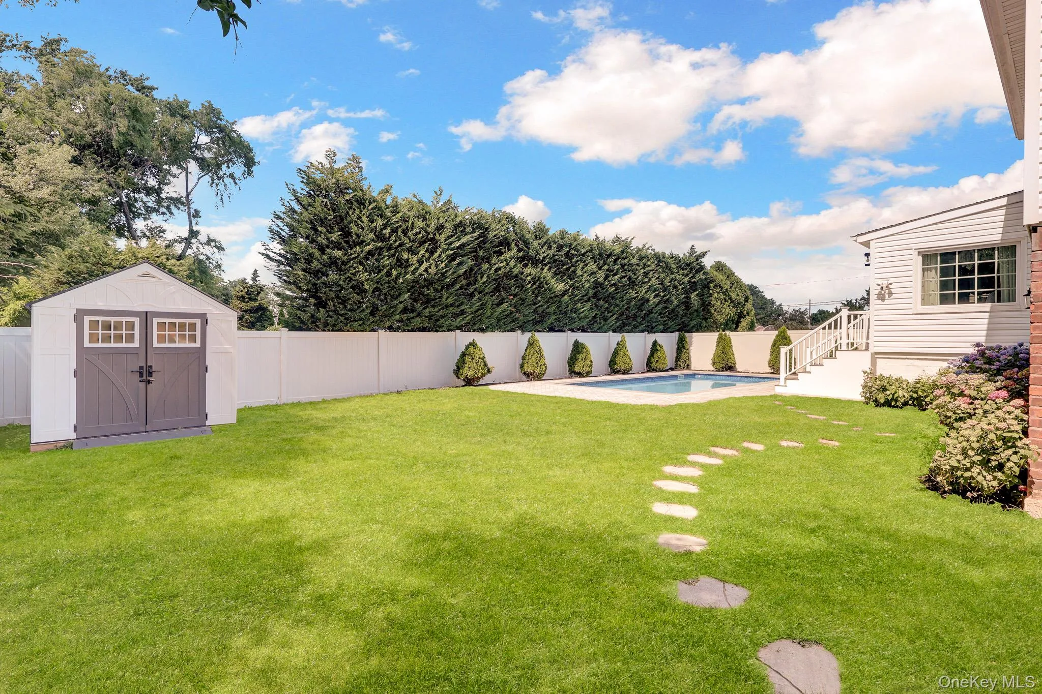 31 Leeds Lane, Babylon, NY, 4 Bedrooms Bedrooms, 8 Rooms Rooms,2 BathroomsBathrooms,Residential,For Rent,Leeds,0,KEY1017484 31 Leeds Lane, Babylon, NY, 4 Bedrooms Bedrooms, 8 Rooms Rooms,2 BathroomsBathrooms,Residential,For Rent,Leeds,0,KEY1017484