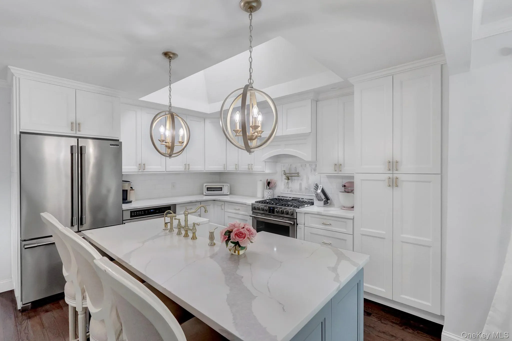 31 Leeds Lane, Babylon, NY, 4 Bedrooms Bedrooms, 8 Rooms Rooms,2 BathroomsBathrooms,Residential,For Rent,Leeds,0,KEY1017484 31 Leeds Lane, Babylon, NY, 4 Bedrooms Bedrooms, 8 Rooms Rooms,2 BathroomsBathrooms,Residential,For Rent,Leeds,0,KEY1017484