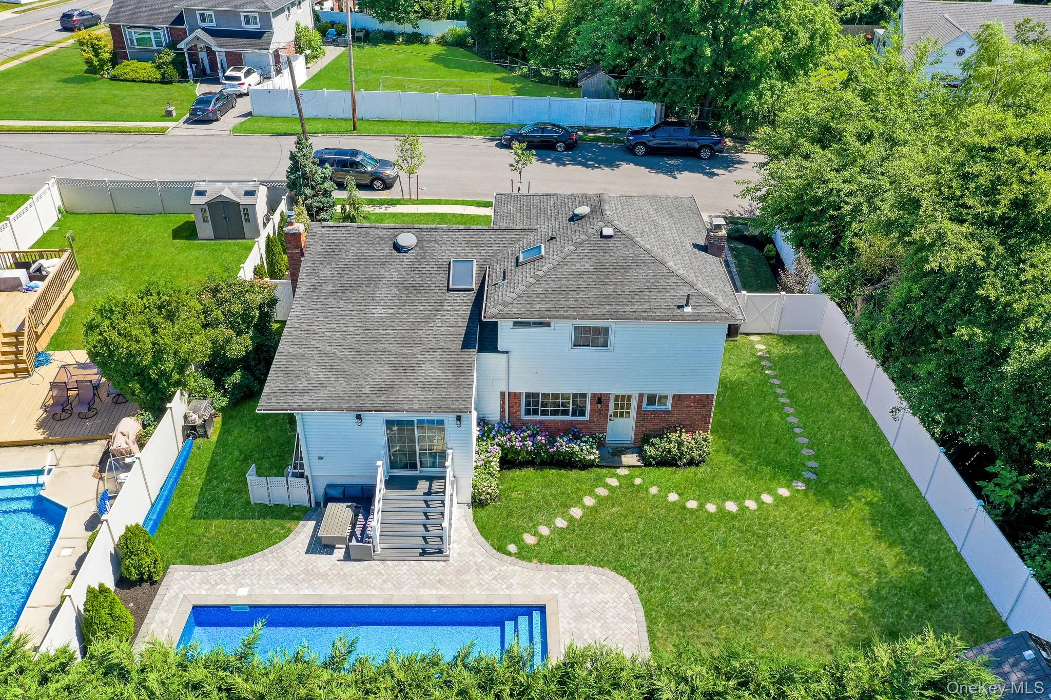 31 Leeds Lane, Babylon, NY, 4 Bedrooms Bedrooms, 8 Rooms Rooms,2 BathroomsBathrooms,Residential,For Rent,Leeds,0,KEY1017484 31 Leeds Lane, Babylon, NY, 4 Bedrooms Bedrooms, 8 Rooms Rooms,2 BathroomsBathrooms,Residential,For Rent,Leeds,0,KEY1017484