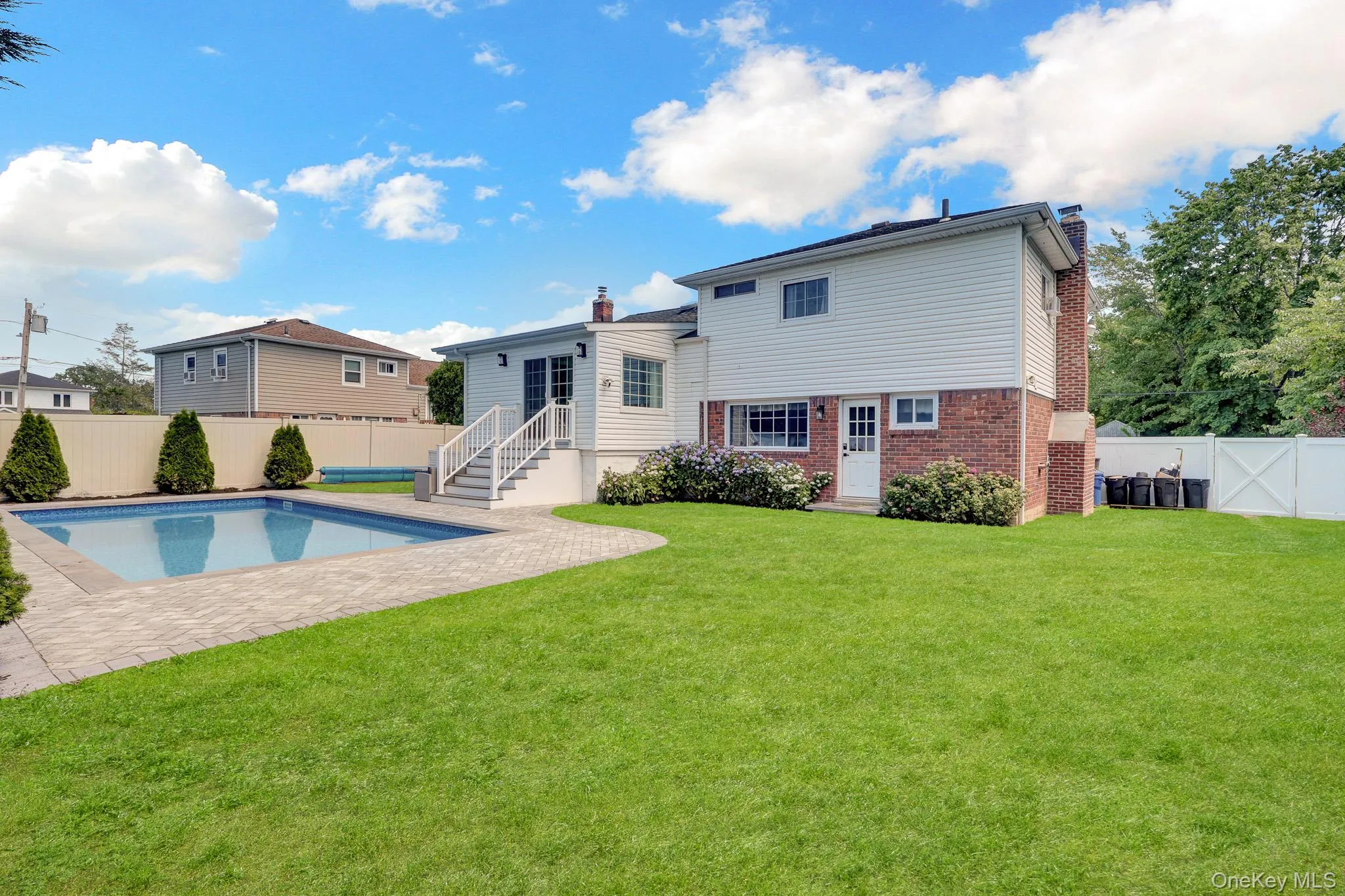 31 Leeds Lane, Babylon, NY, 4 Bedrooms Bedrooms, 8 Rooms Rooms,2 BathroomsBathrooms,Residential,For Rent,Leeds,0,KEY1017484 31 Leeds Lane, Babylon, NY, 4 Bedrooms Bedrooms, 8 Rooms Rooms,2 BathroomsBathrooms,Residential,For Rent,Leeds,0,KEY1017484