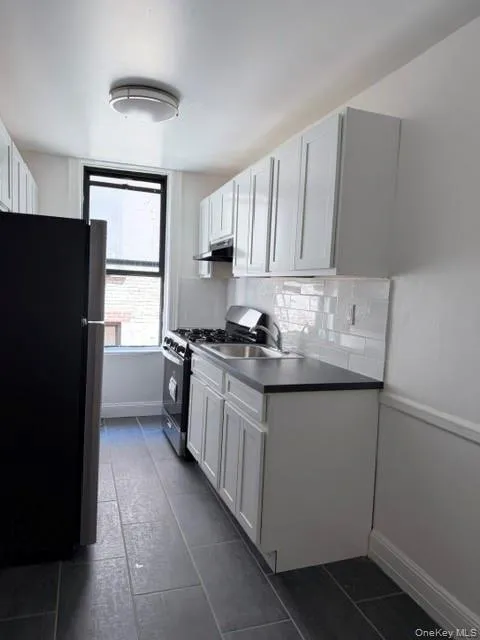 43-33 46 Street, New York, NY, 3 Bedrooms Bedrooms, 3 Rooms Rooms,1 BathroomBathrooms,Residential,For Rent,46,0,1017488 43-33 46 Street, New York, NY, 3 Bedrooms Bedrooms, 3 Rooms Rooms,1 BathroomBathrooms,Residential,For Rent,46,0,1017488