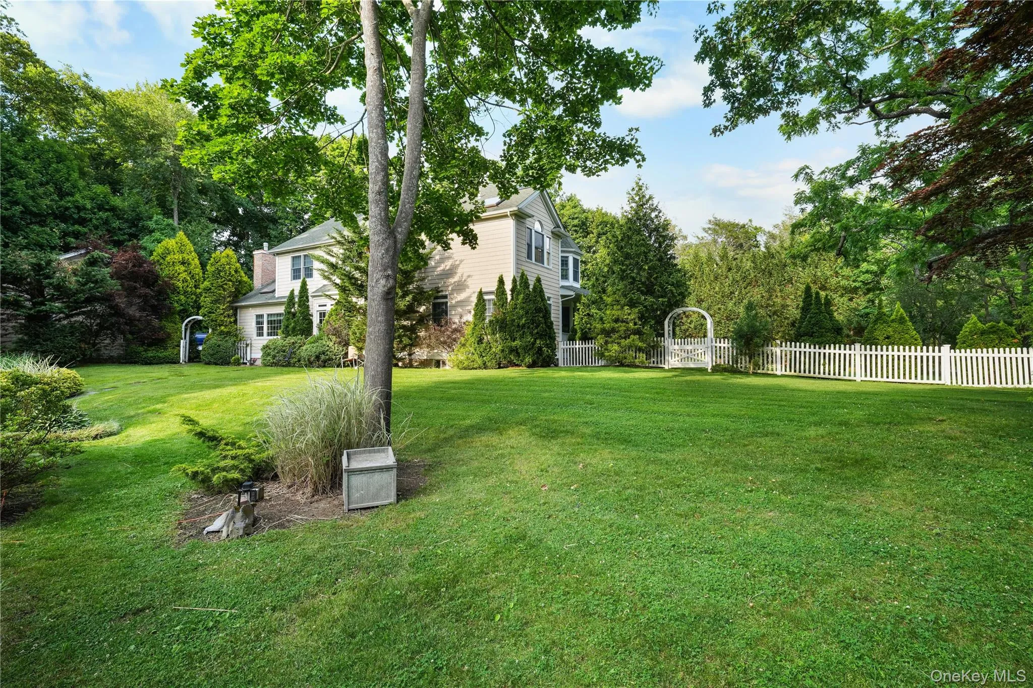 193 Pidgeon Hill Road, Huntington, NY, 5 Bedrooms Bedrooms, 13 Rooms Rooms,3 BathroomsBathrooms,Residential,For Rent,Pidgeon Hill,0,KEY1017489 193 Pidgeon Hill Road, Huntington, NY, 5 Bedrooms Bedrooms, 13 Rooms Rooms,3 BathroomsBathrooms,Residential,For Rent,Pidgeon Hill,0,KEY1017489